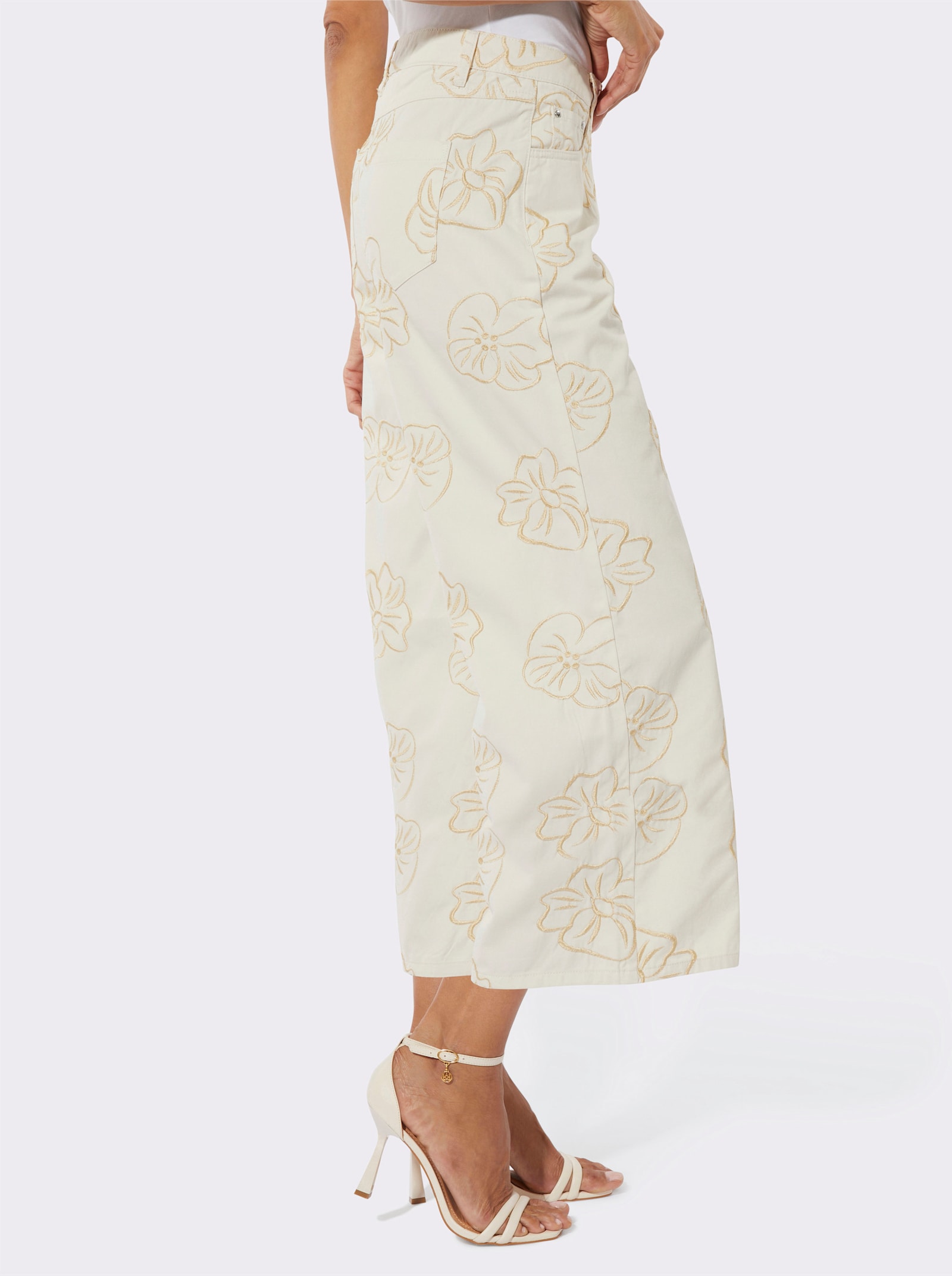 Jean 7/8 avec broderie - couleur ivoire-vanille