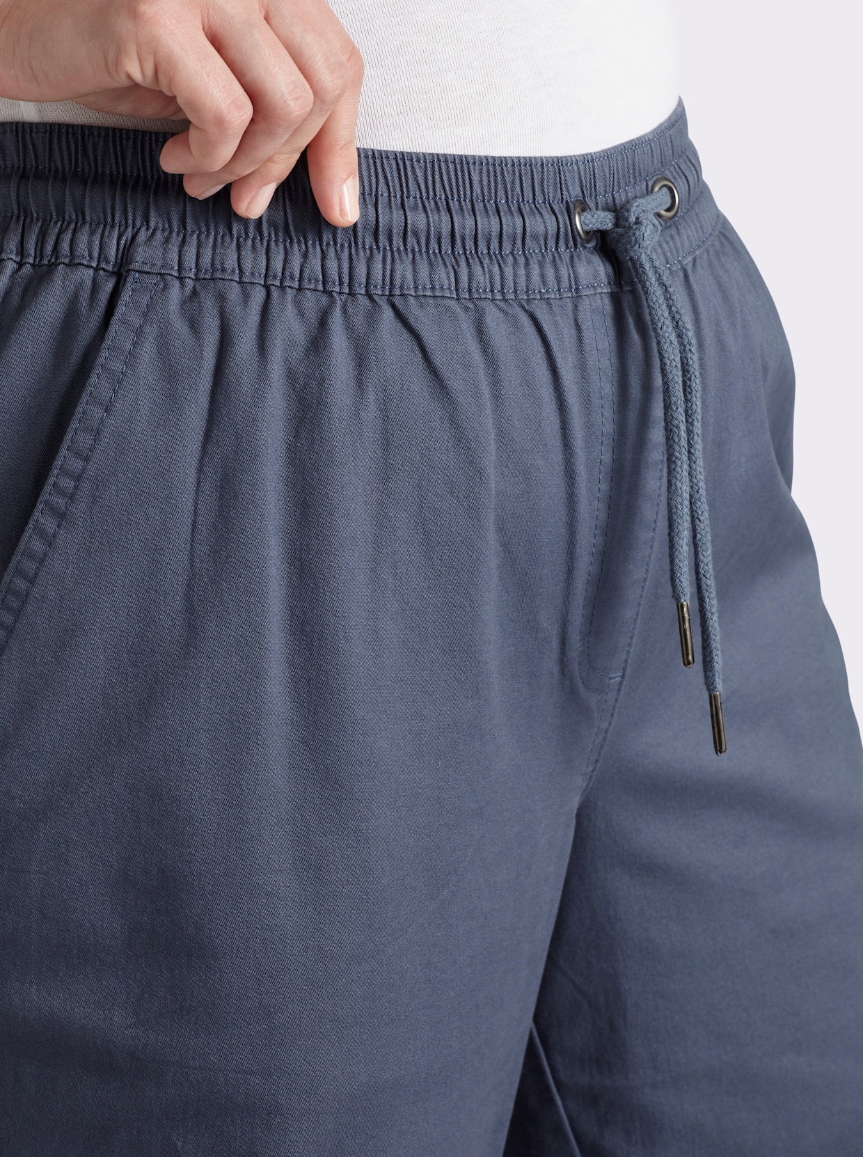 sheego Chinohose mit Gummibund und Bindeband - rauchblau