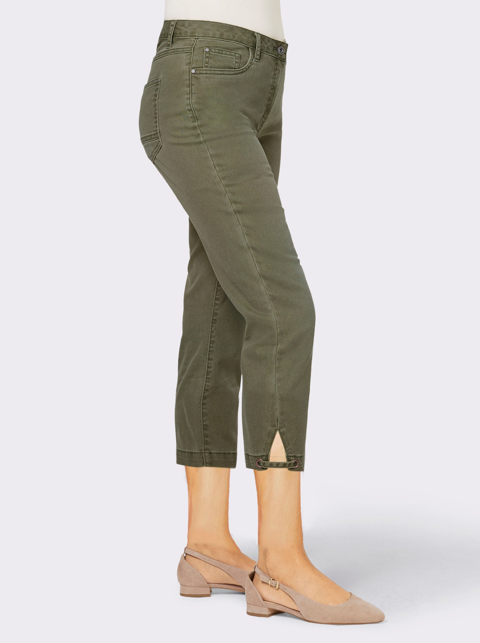 Jeans mit Schlitz und Ösen - oliv
