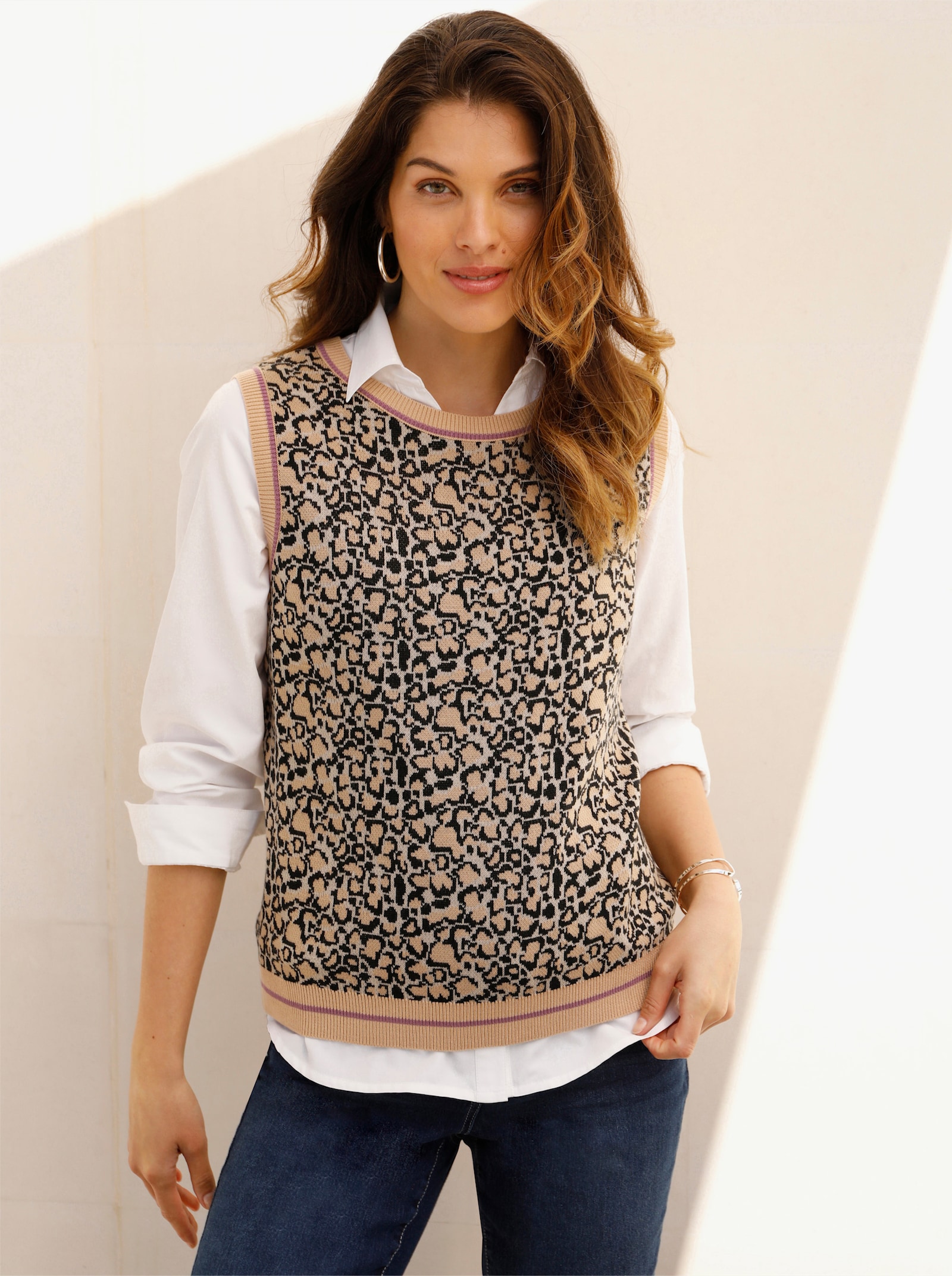 Slip-over met dierendessin - beige/zwart gedessineerd