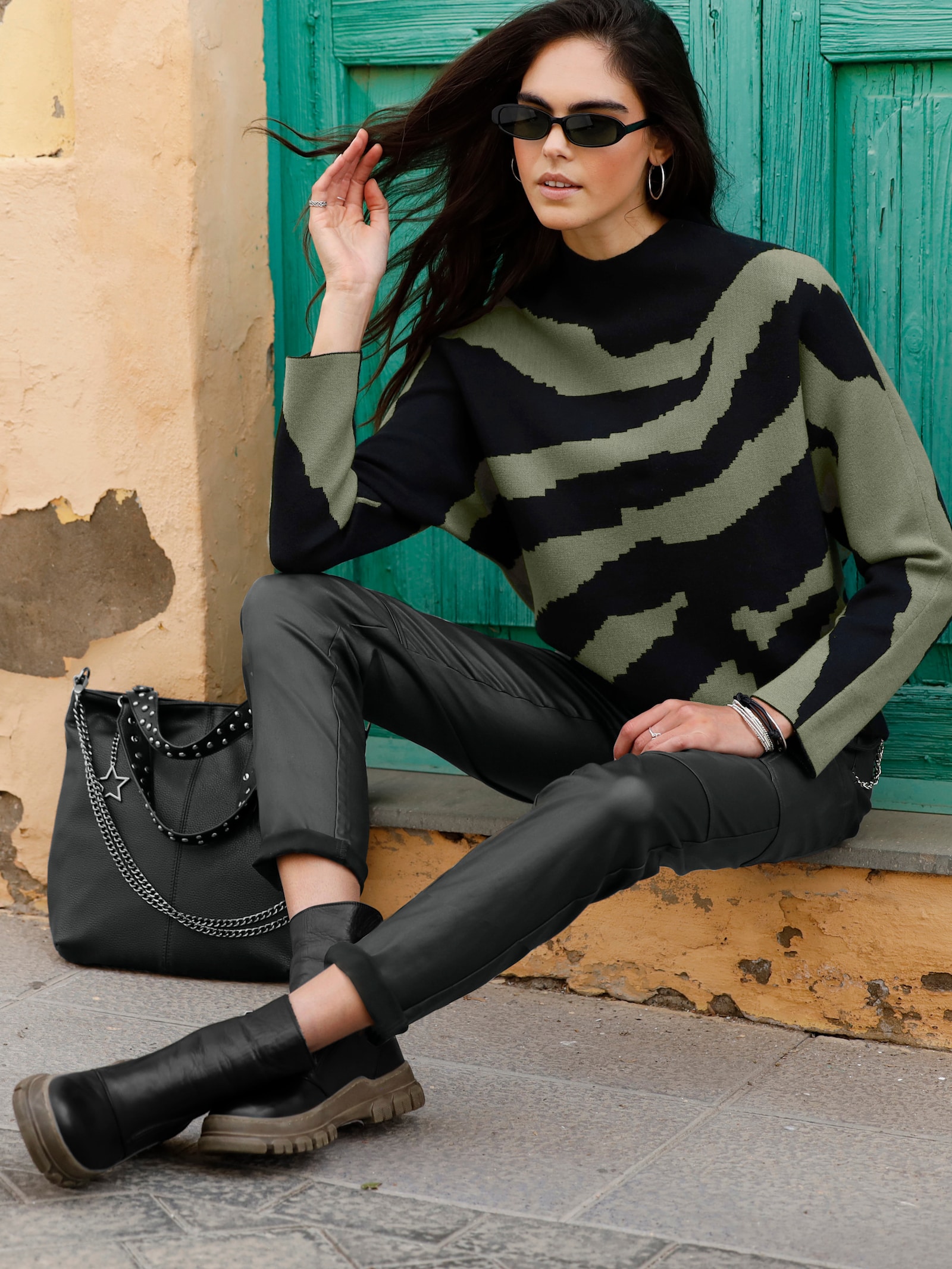 heine Pullover mit Zebramuster - khaki-schwarz-gemustert