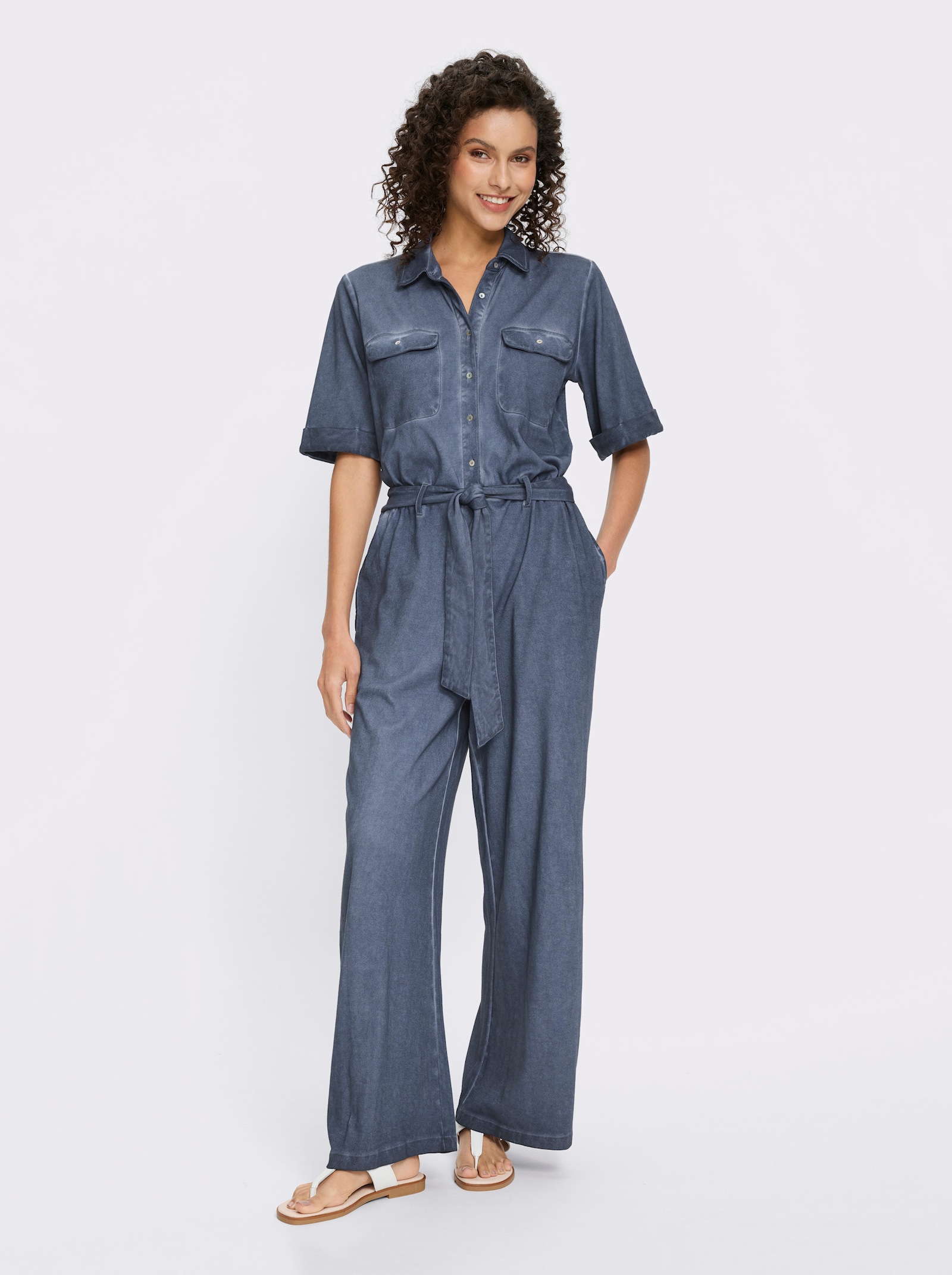heine Jumpsuit mit Bindegürtel - jeansblau