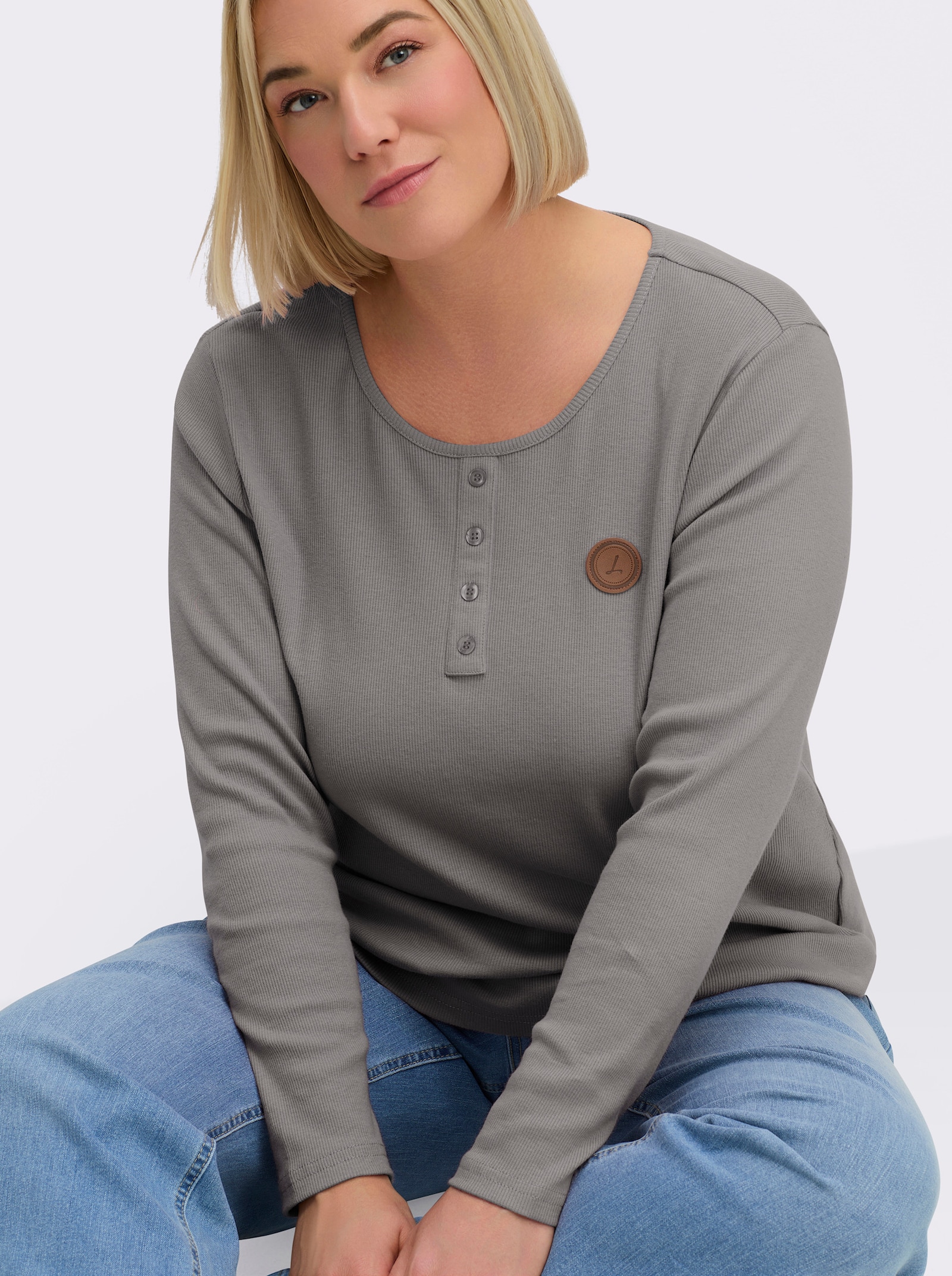 Langarmshirt mit Zierknopfleiste - grau