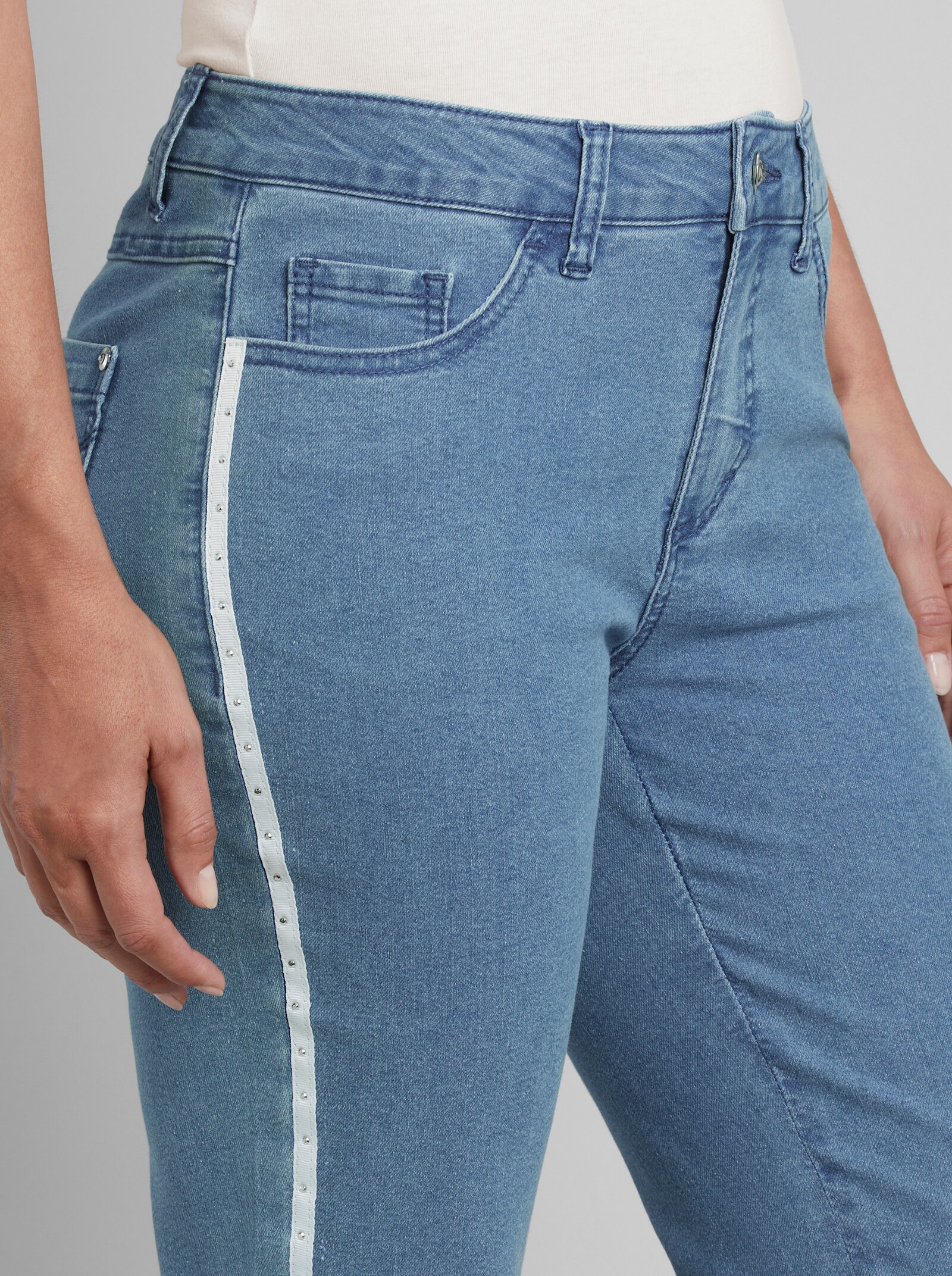 heine Jeans mit Galonstreifen - blue-bleached