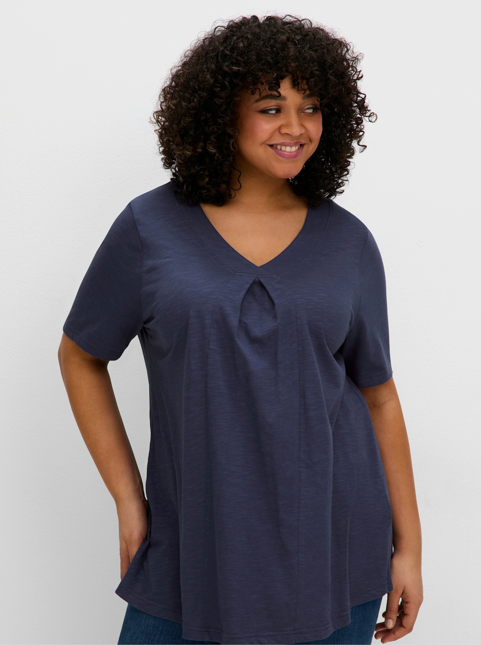 sheego Shirt aus Flammgarn, mit Kellerfalte - blaubeere