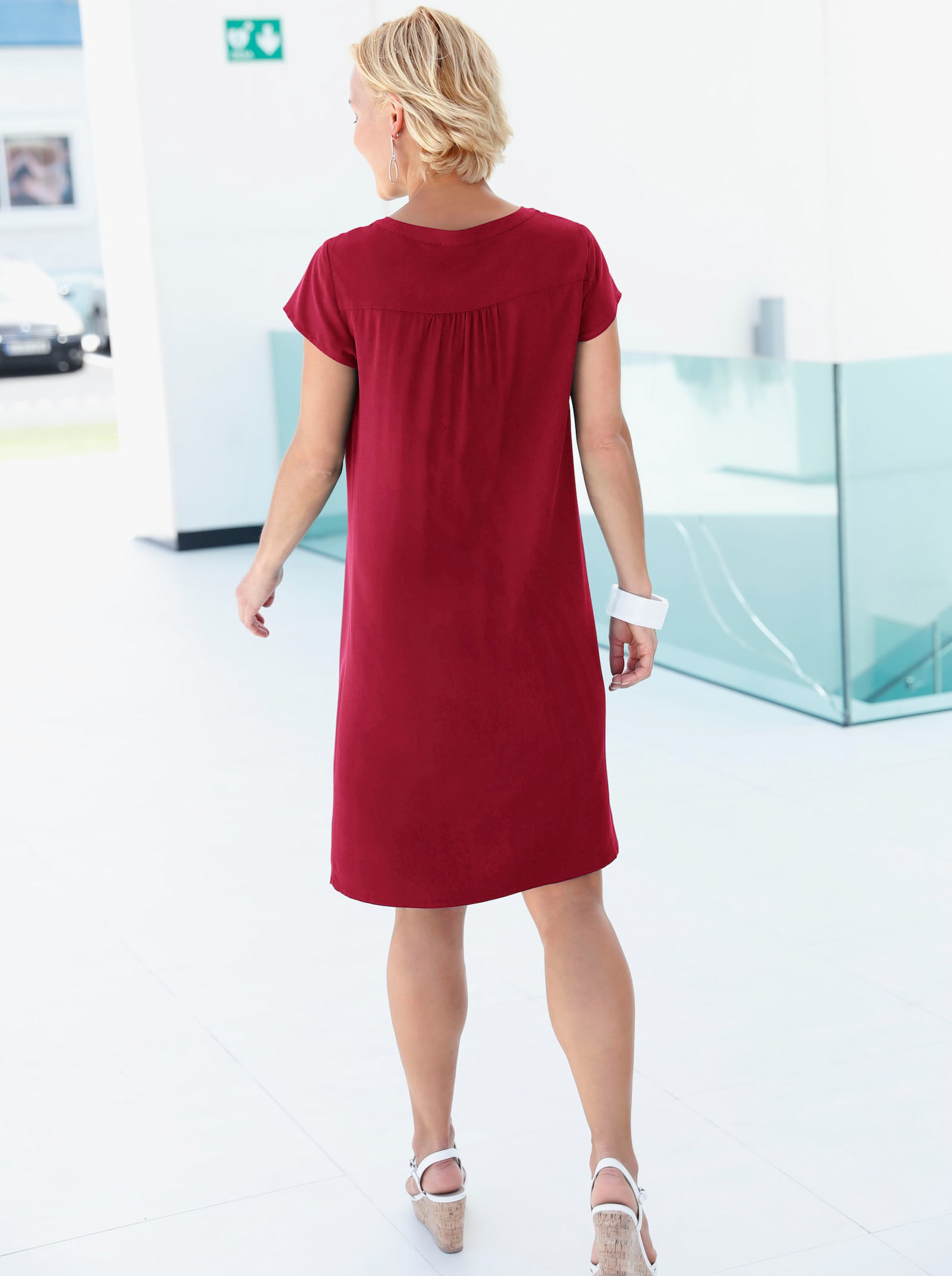 Tunikakleid in gerader Schnittform - rot