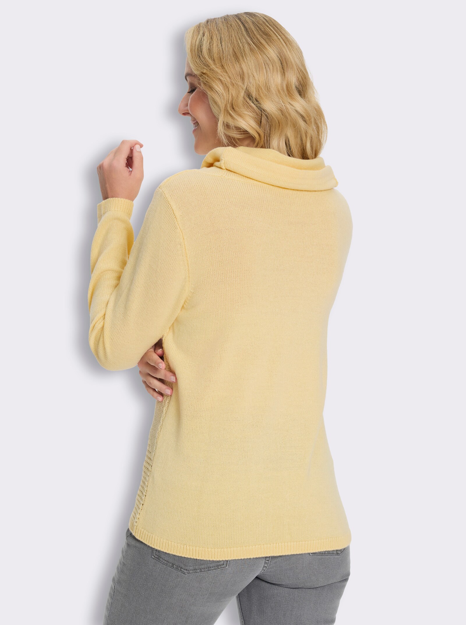 Stehkragenpullover mit Strickmuster im Vorderteil - vanille