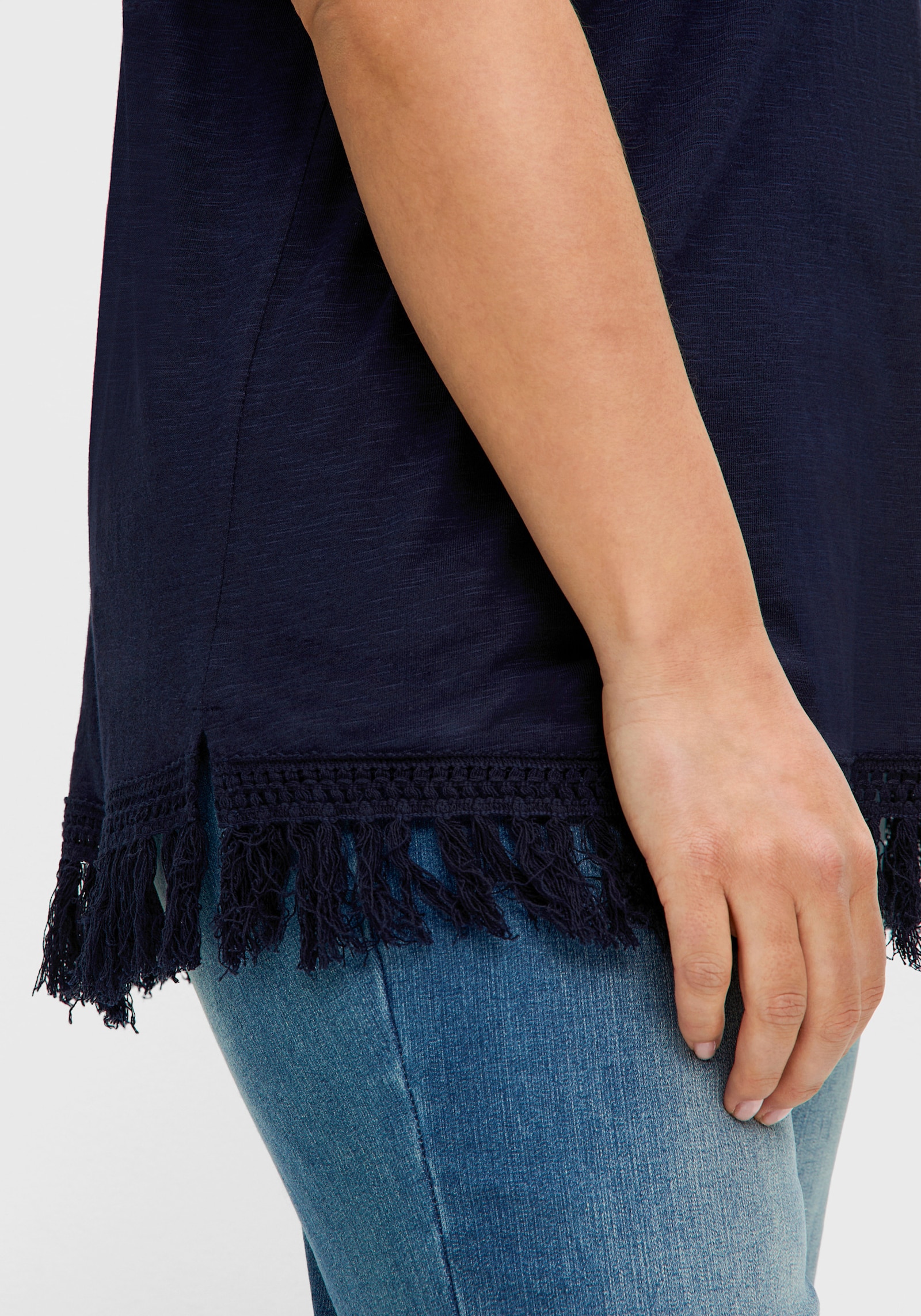 sheego Oversize-Shirt mit Fransen - tiefblau