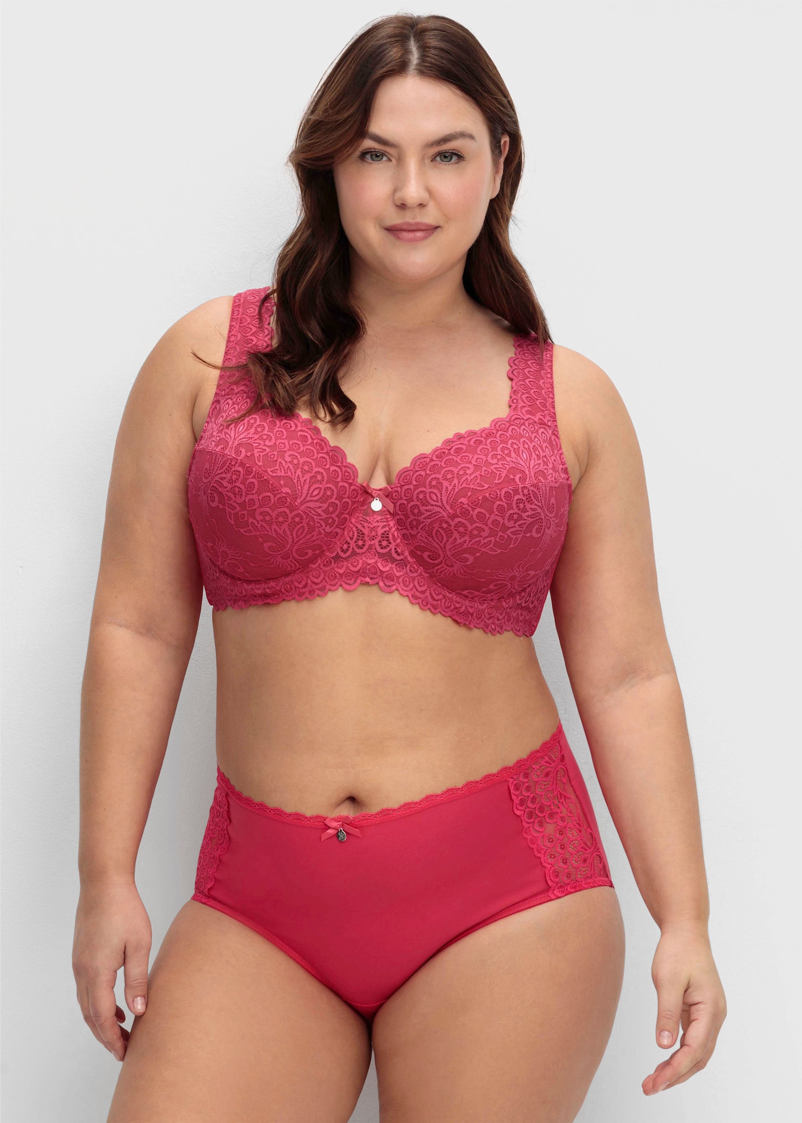 sheego Beugelbeha met gebloemd kant - orchidee