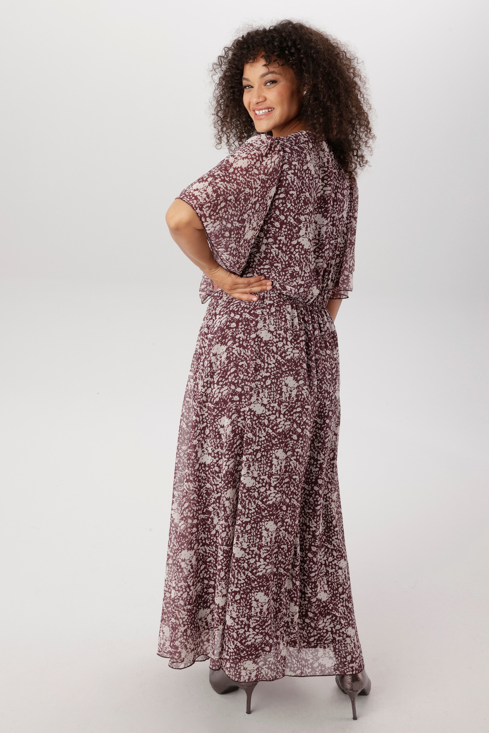 Aniston PLUS Chiffonkleid - bordeaux-weiß