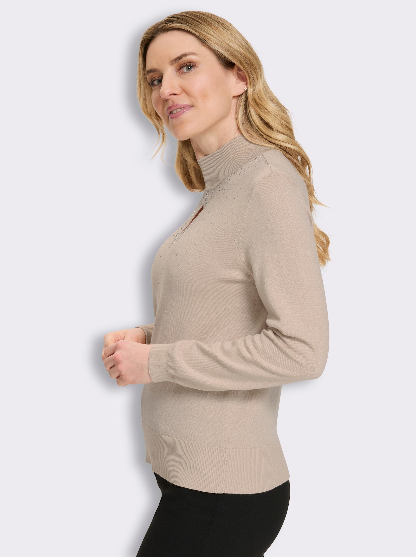 Stehkragenpullover mit Tropfen-Ausschnitt - elfenbein