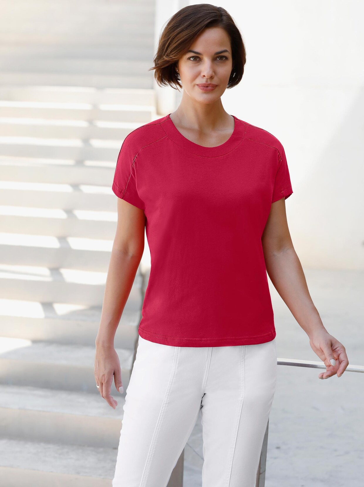 Rundhalsshirt - kirschrot