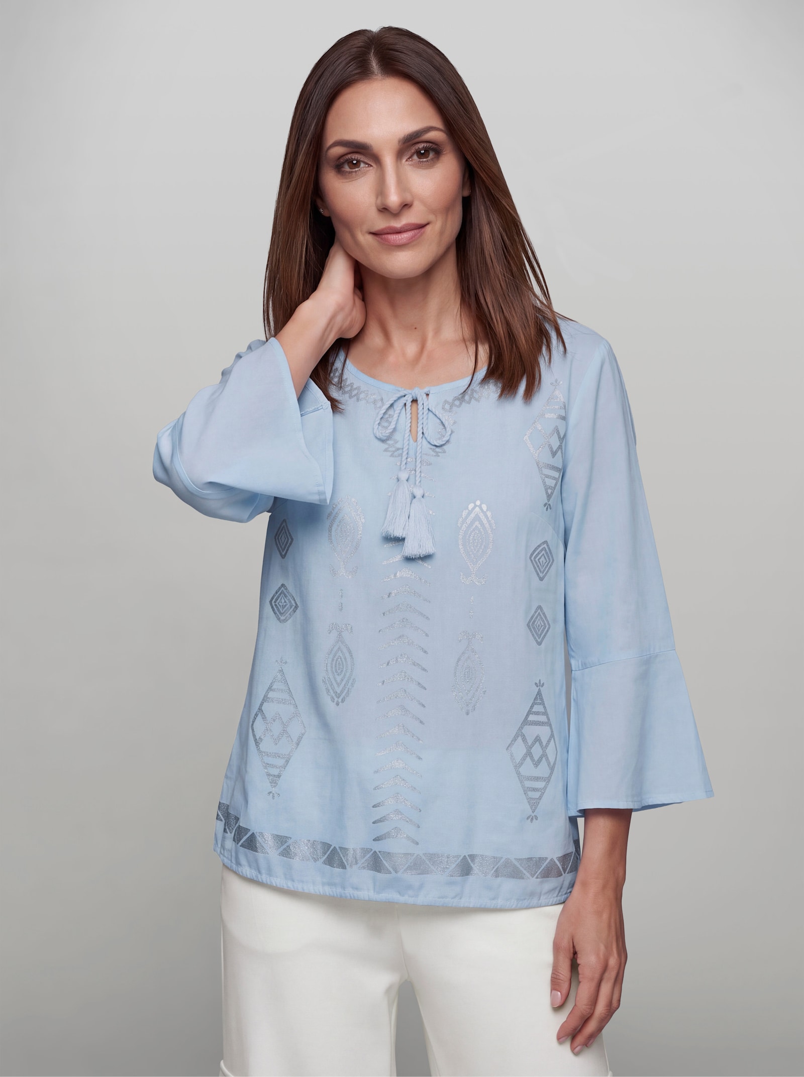 heine Baumwollbluse mit Folienprint - hellblau