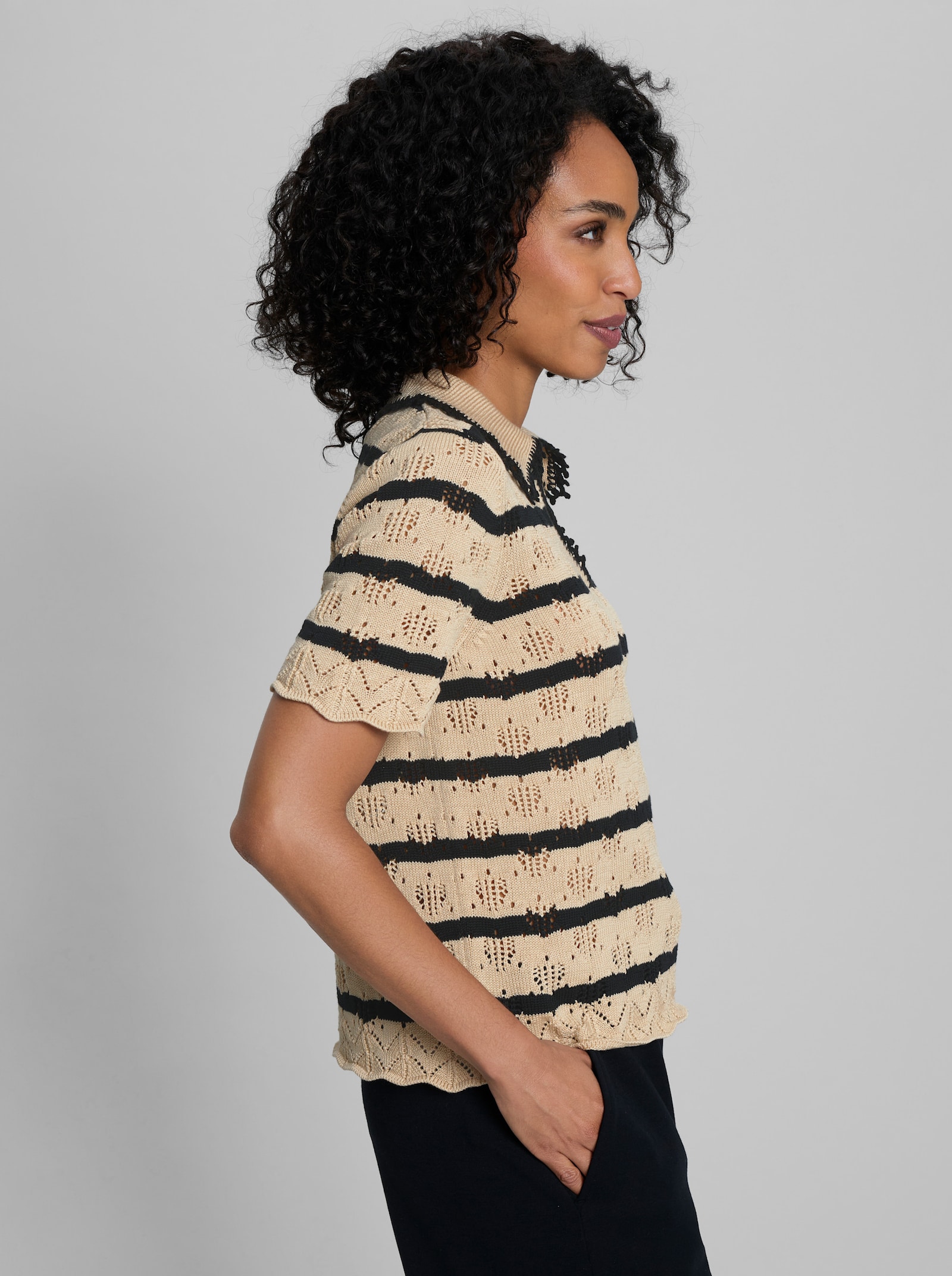 heine Ajourpullover mit Spitze - sand-schwarz-geringelt