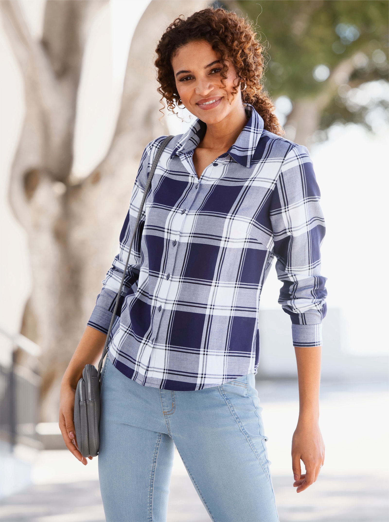 Flanellbluse in Karo-Muster - marine-weiß-kariert