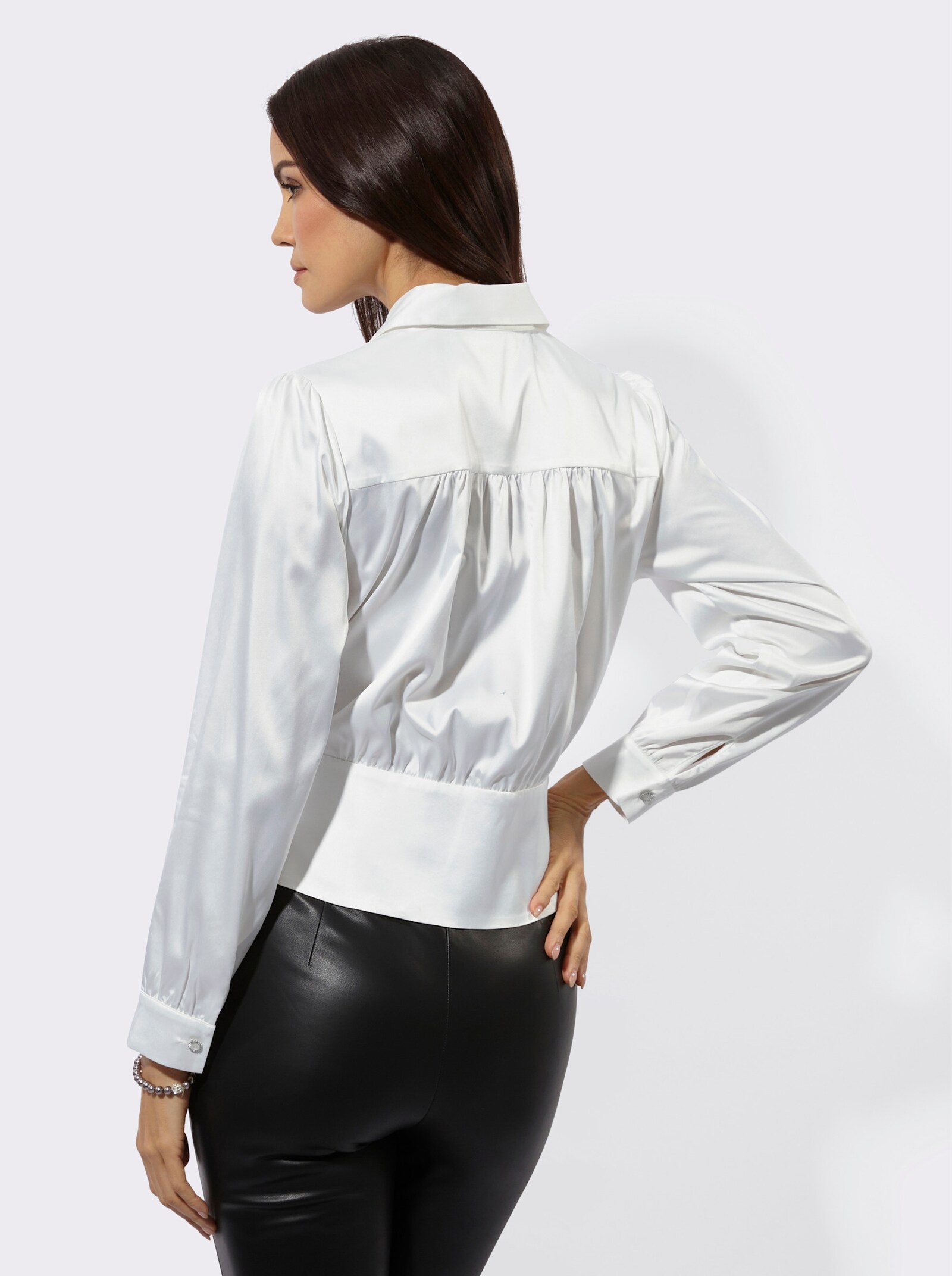 Satinbluse mit Hemdkragen - ecru