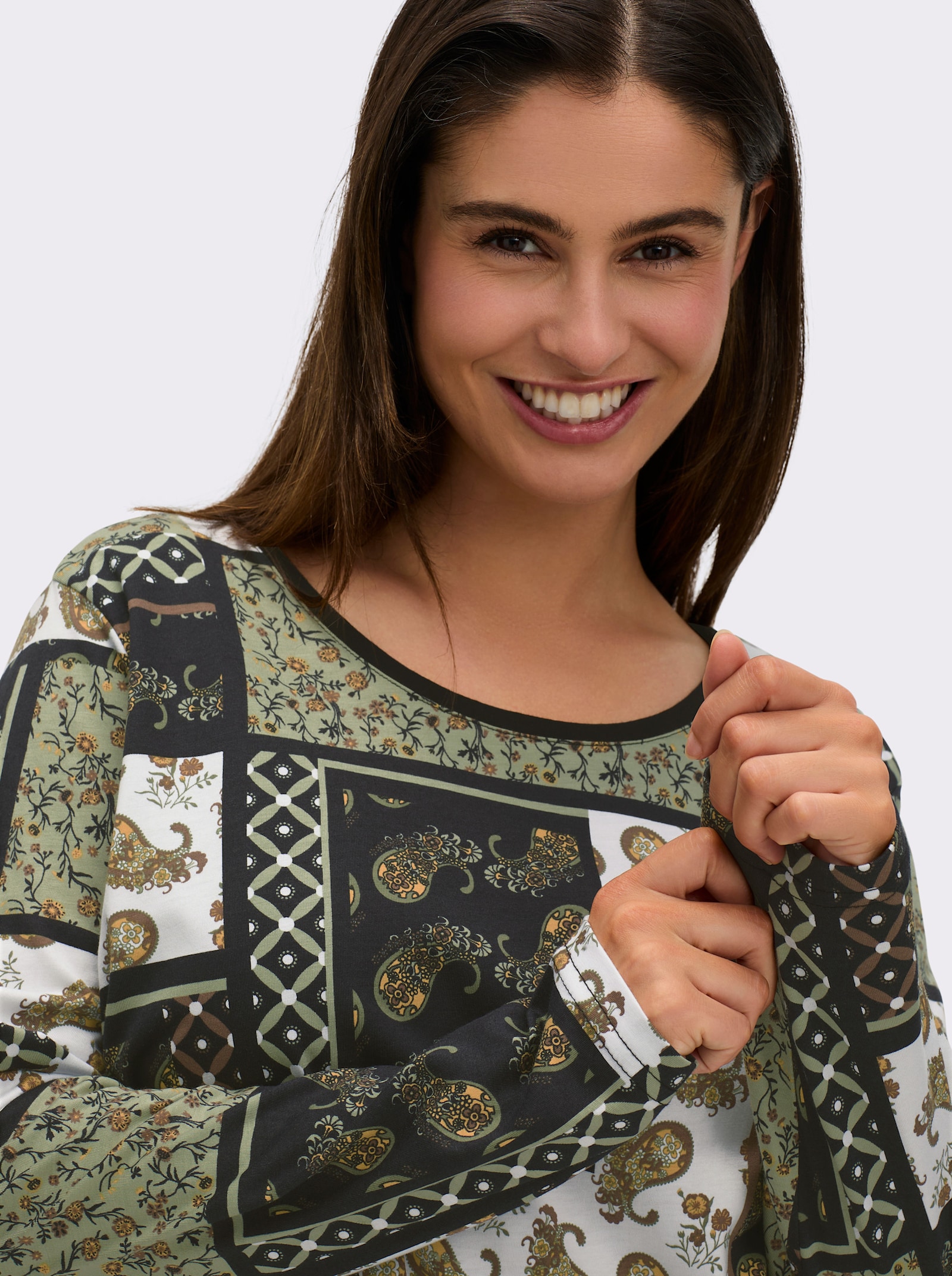 Langarmshirt im Patchwork-Dessin - oliv-bedruckt