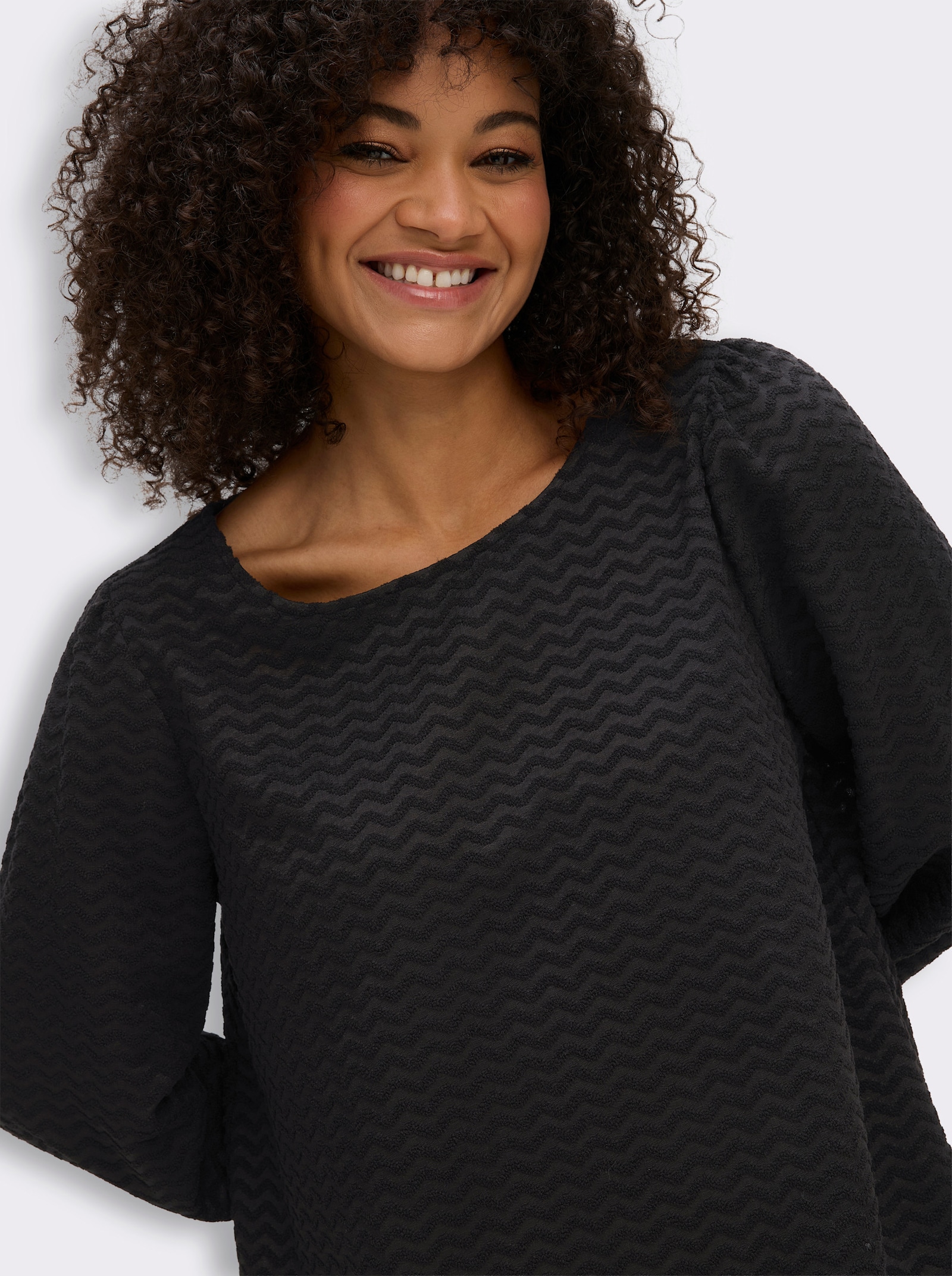 sheego Sweatshirt mit Strukturmuster - schwarz