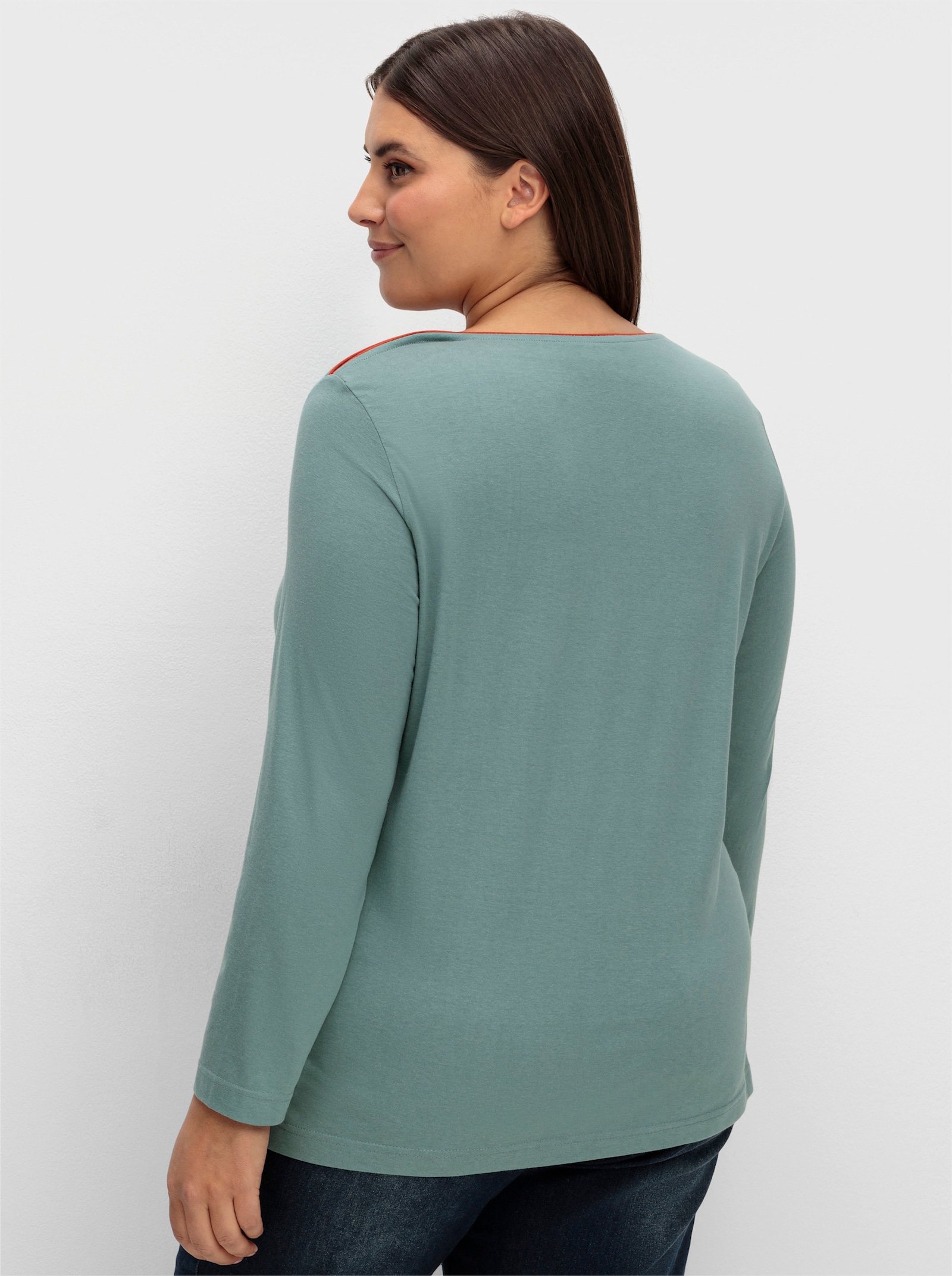 Langarmshirt mit Lederimitat-Emblem - jade