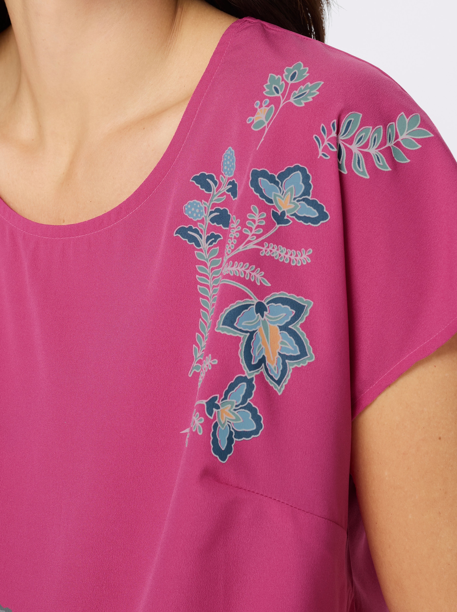 Schlupfbluse mit Blütenprint - fuchsia-jeansblau