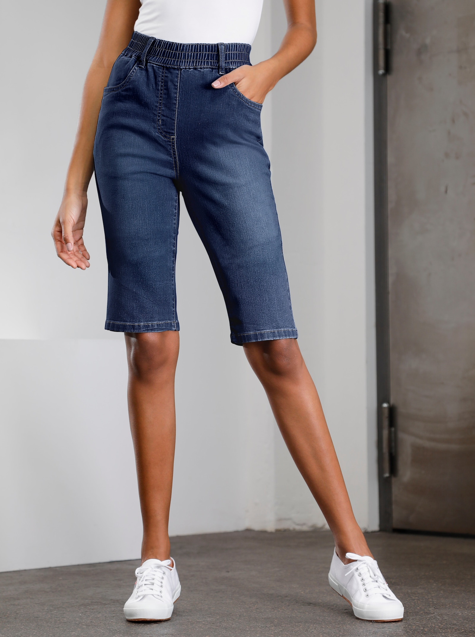 Jeansbermudas mit hohem Rundum-Dehnbund - blue-stone-washed