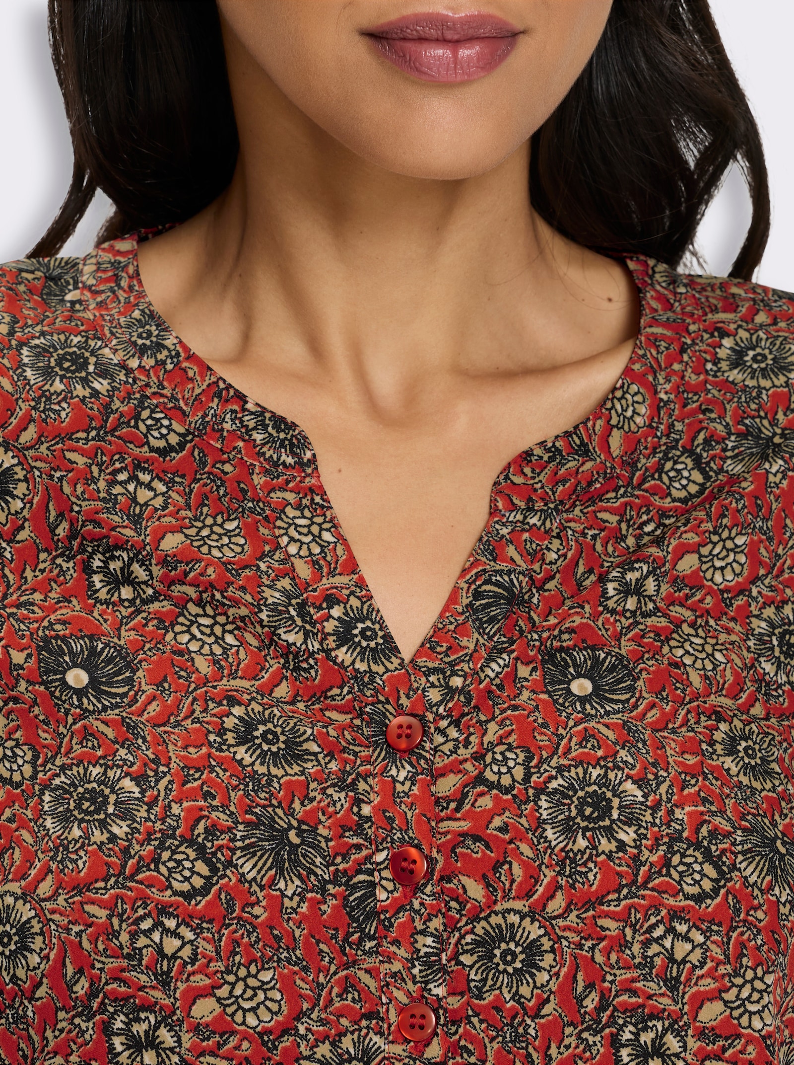 Druckbluse in Schlupfform - erdbeere-camel-bedruckt