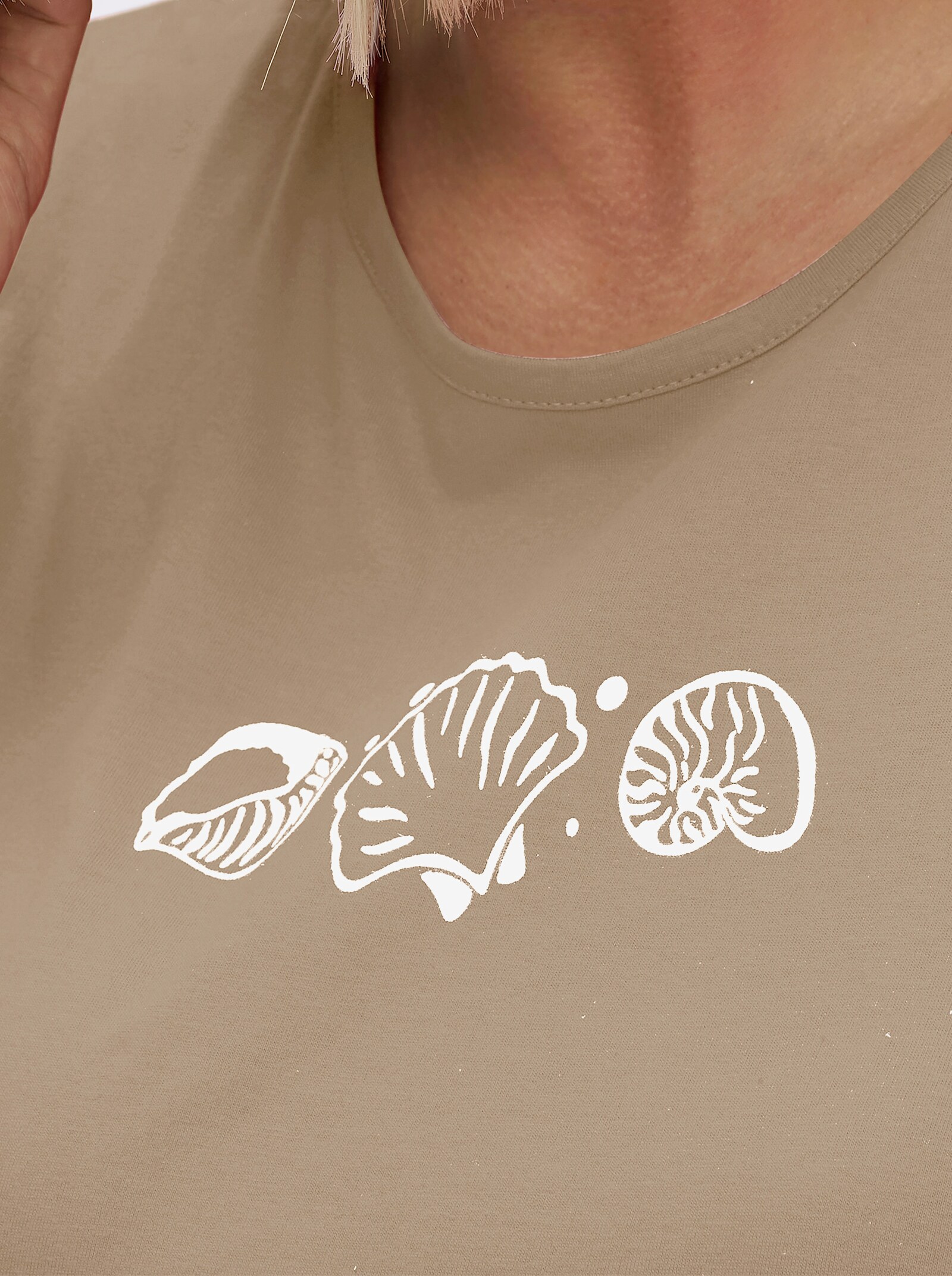 Shirttop mit Seitenschlitzen - beige