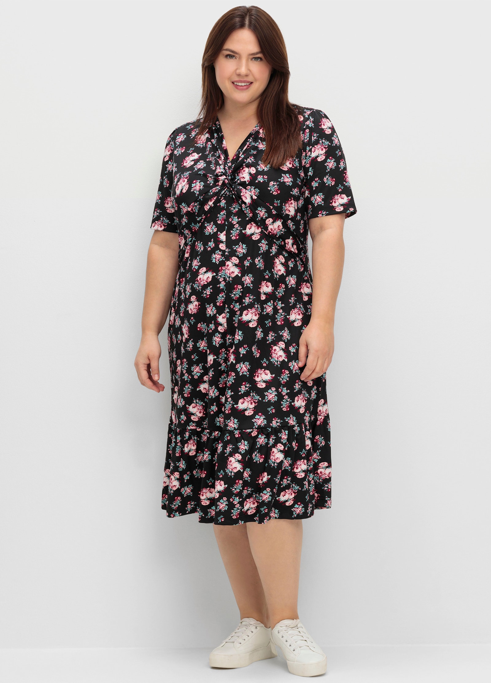 Shirtkleid mit Volant am Saum - schwarz-hortensie-gemustert
