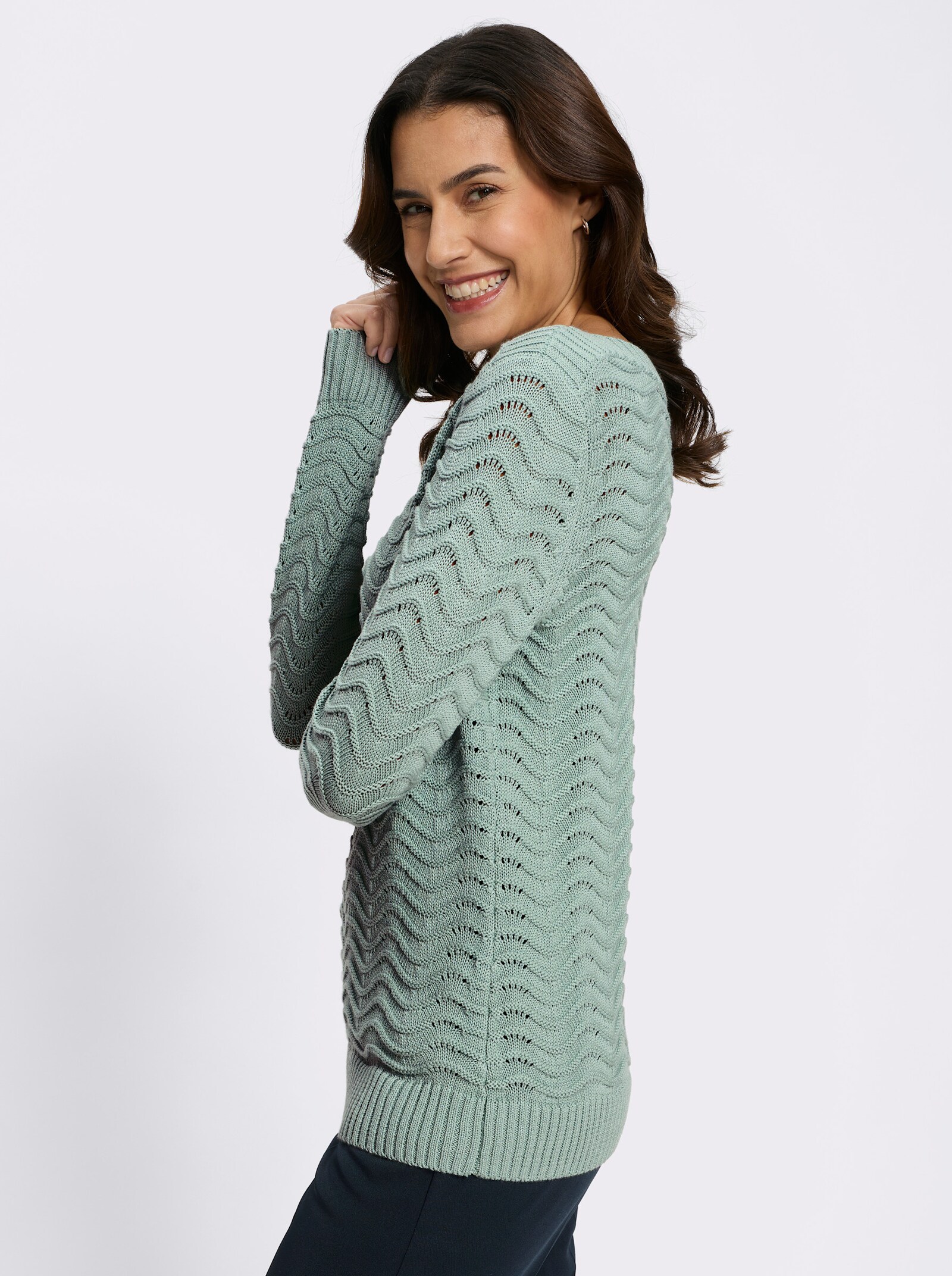 Pullover mit wellenförmigem Ajour-Strickmuster - kalkmint