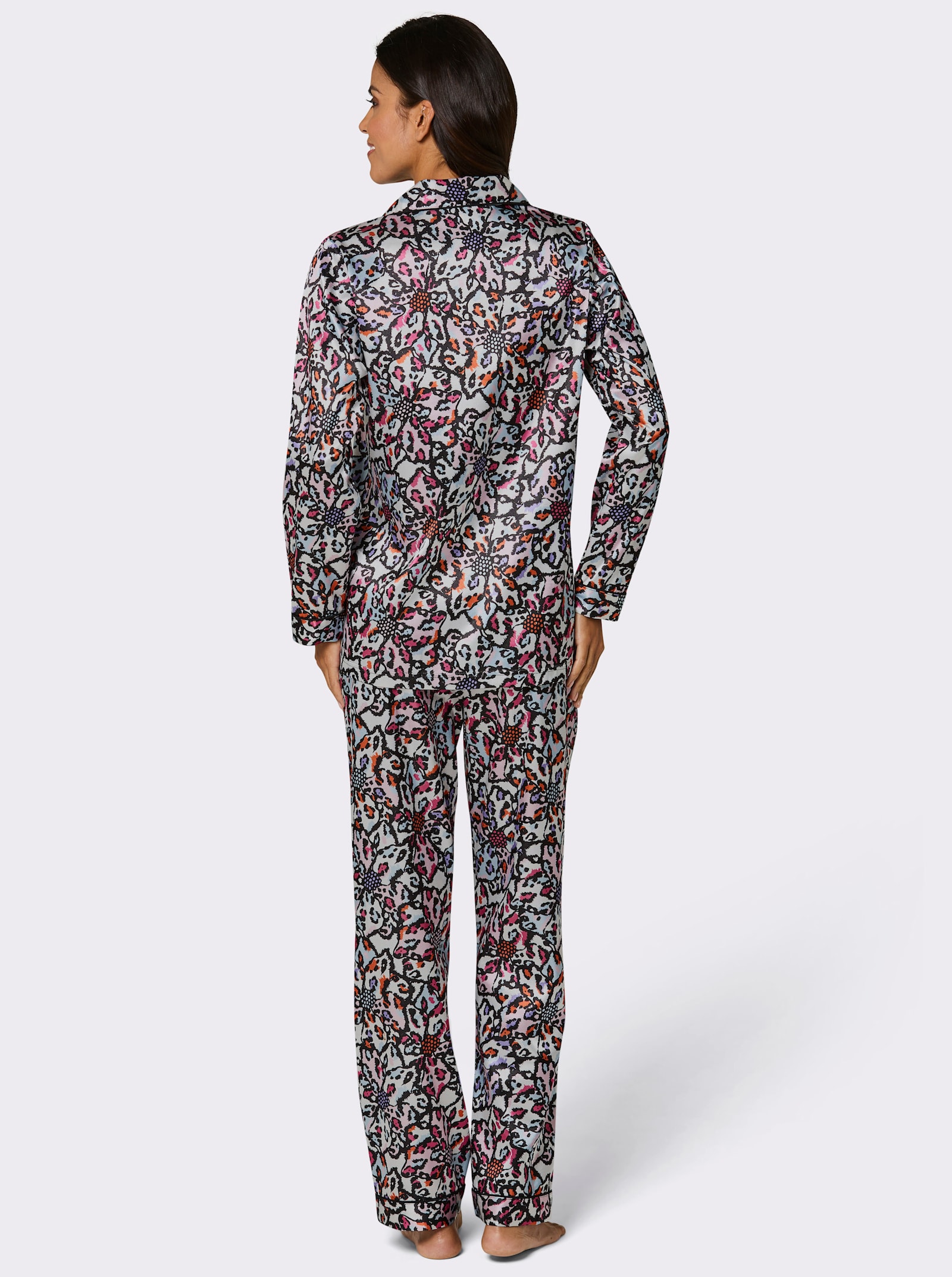 Pyjama in Satin-Qualität - schwarz-fuchsia-bedruckt