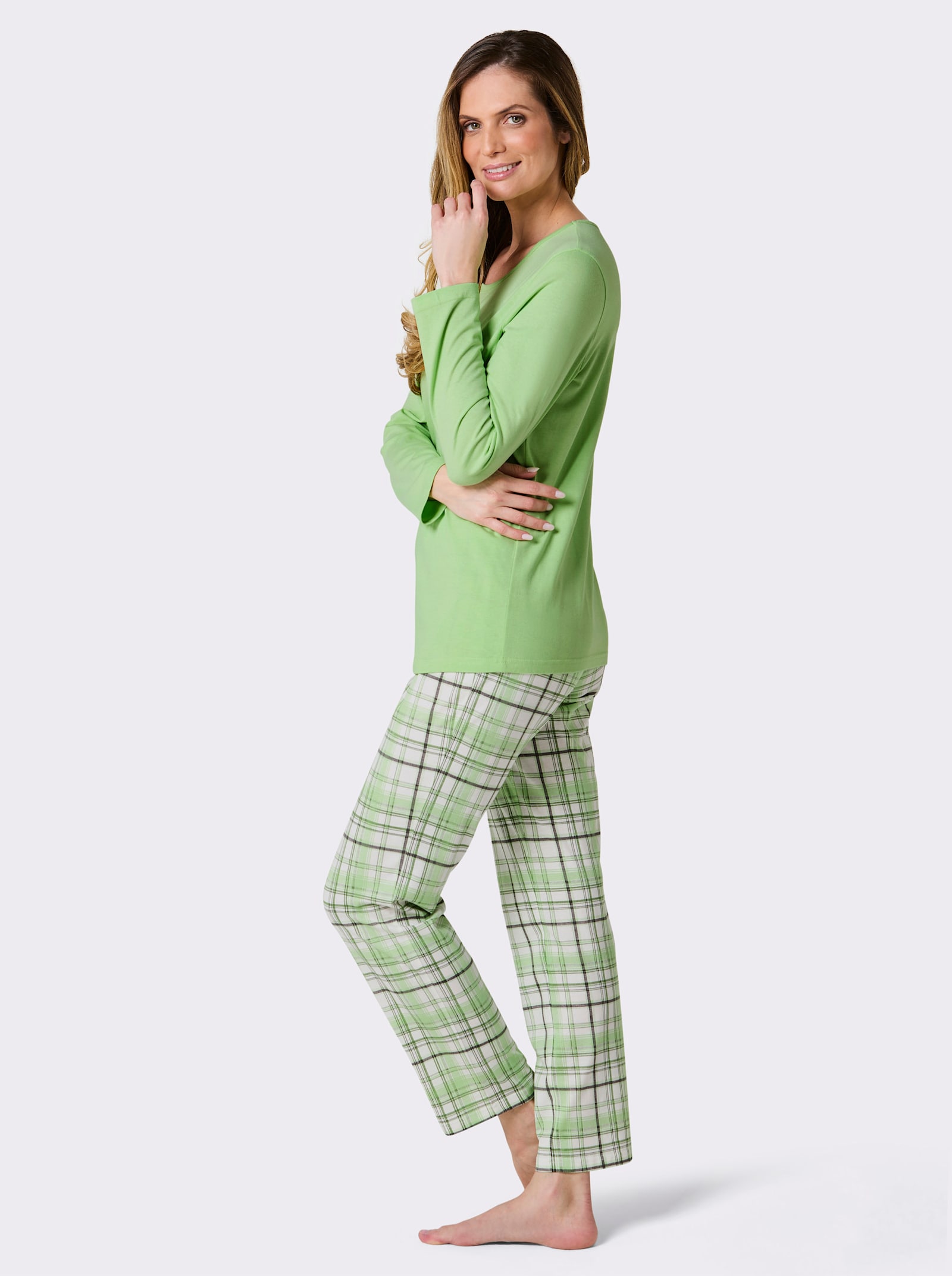 wäschepur Schlafanzüge mit karierten Hosen - apricot-bedruckt + reseda-bedruckt