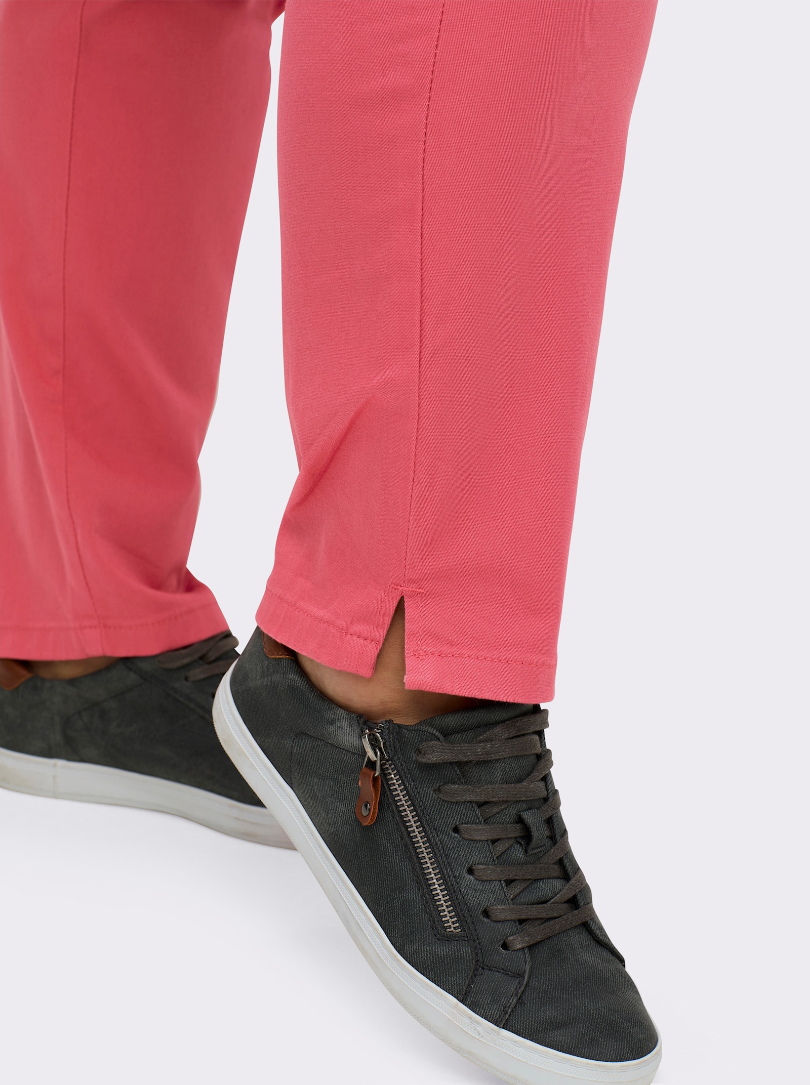 Jeans mit Stretch-Anteil - korallenrot