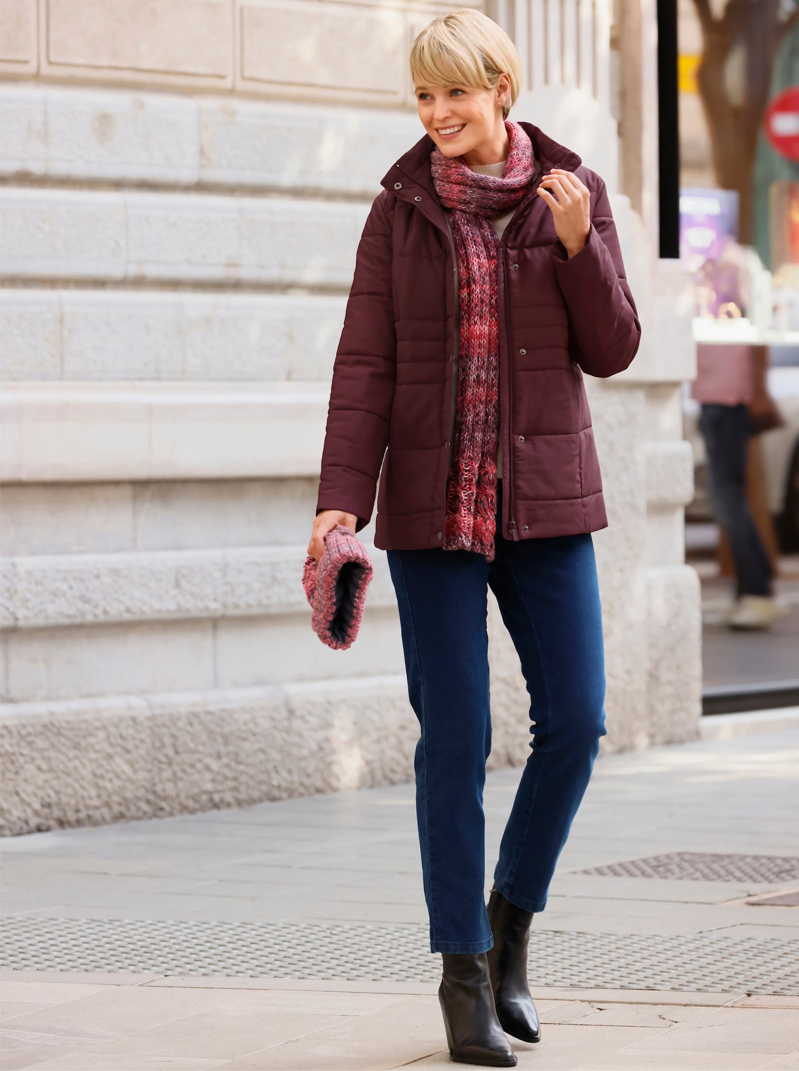 Steppjacke mit Stehkragen - burgund