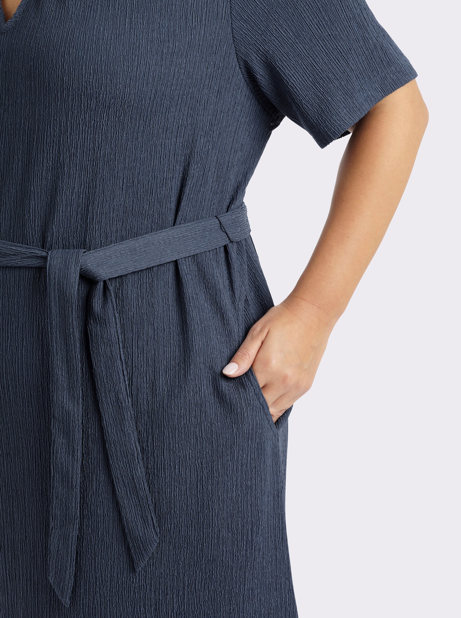 sheego Stretchkleid mit Bindegürtel - rauchblau