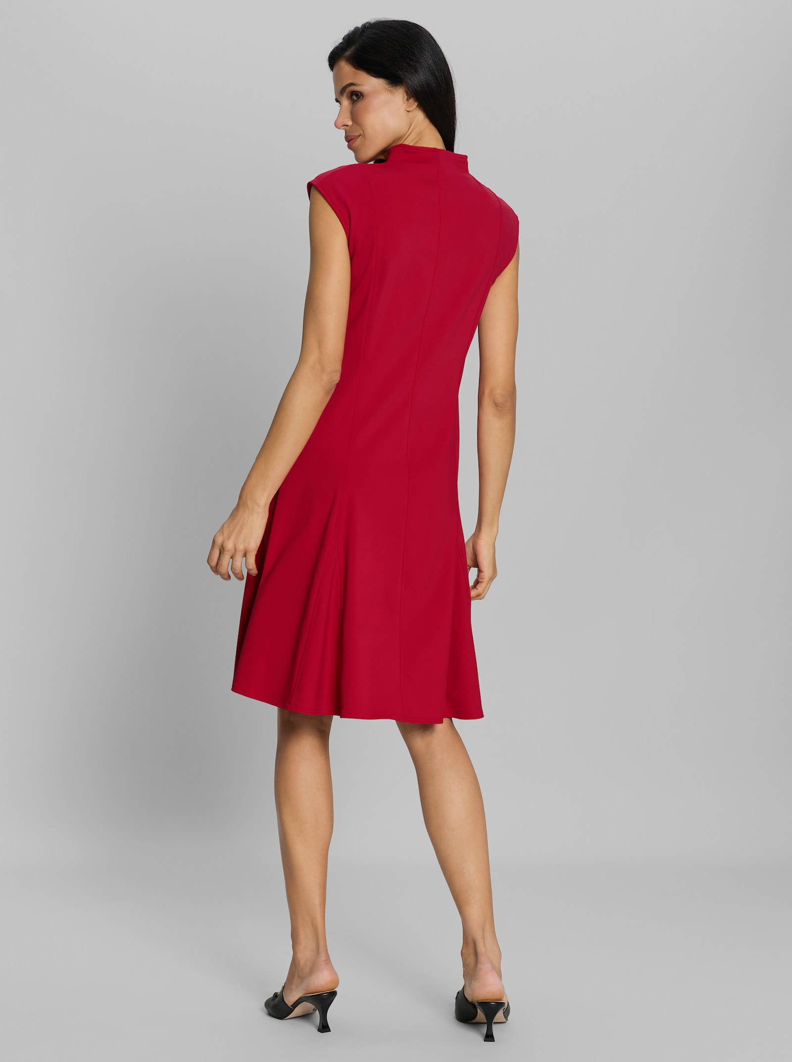 heine Jerseykleid im figurbetonenden Schnitt - rot