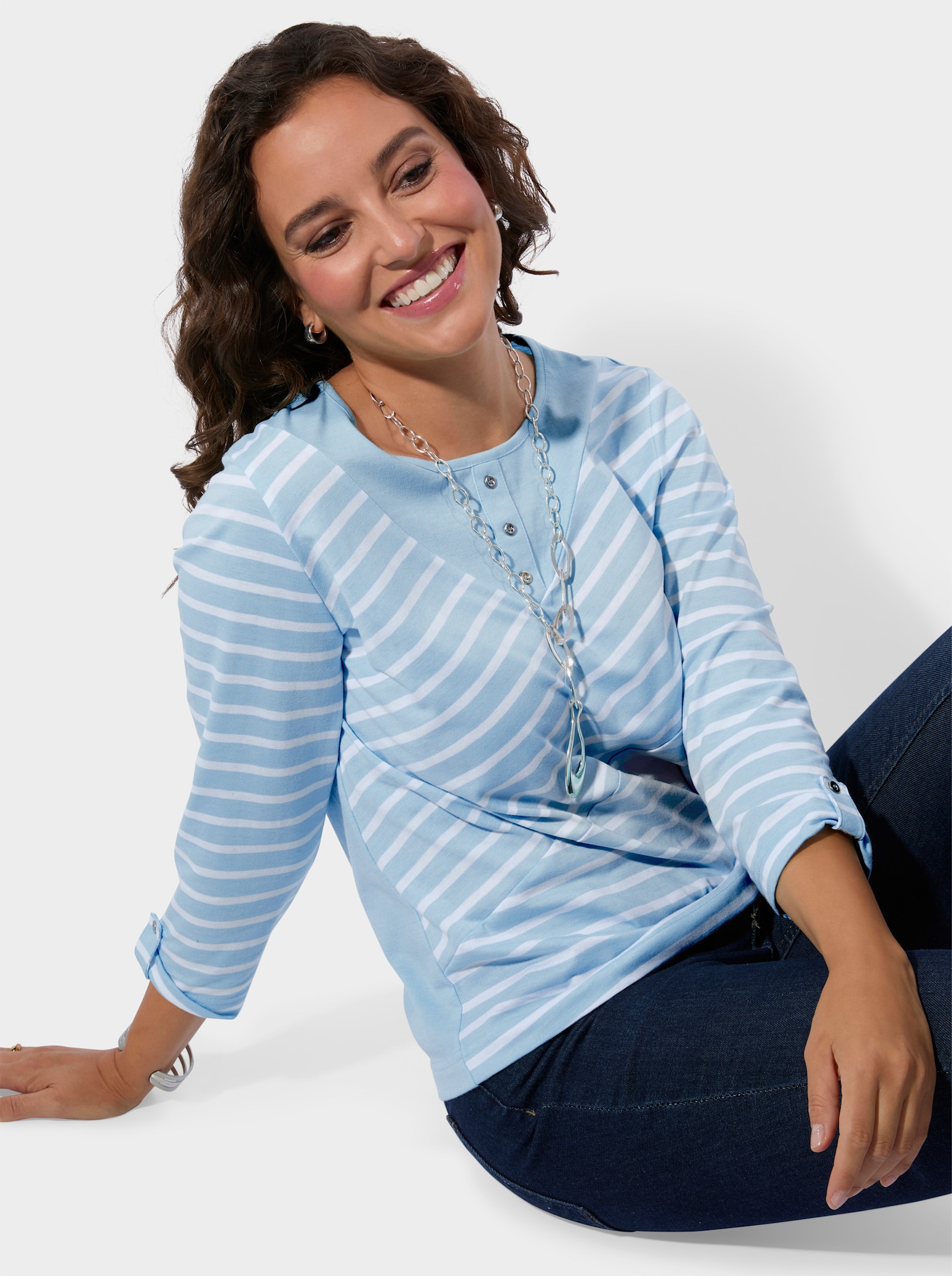 Ringelshirt mit Zierknöpfen - hellblau-ecru-gemustert