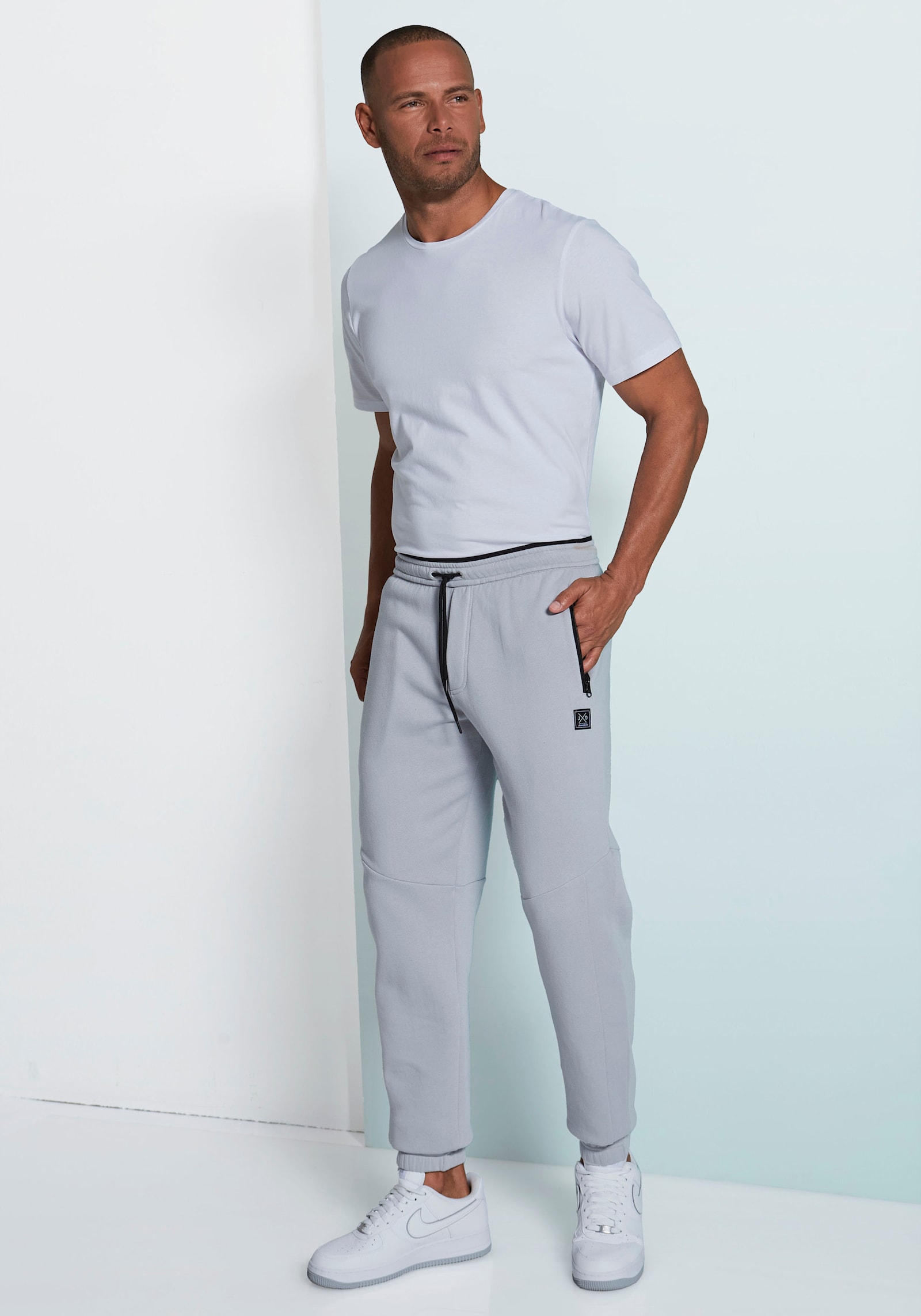 John Devin Sweathose - hellgrau