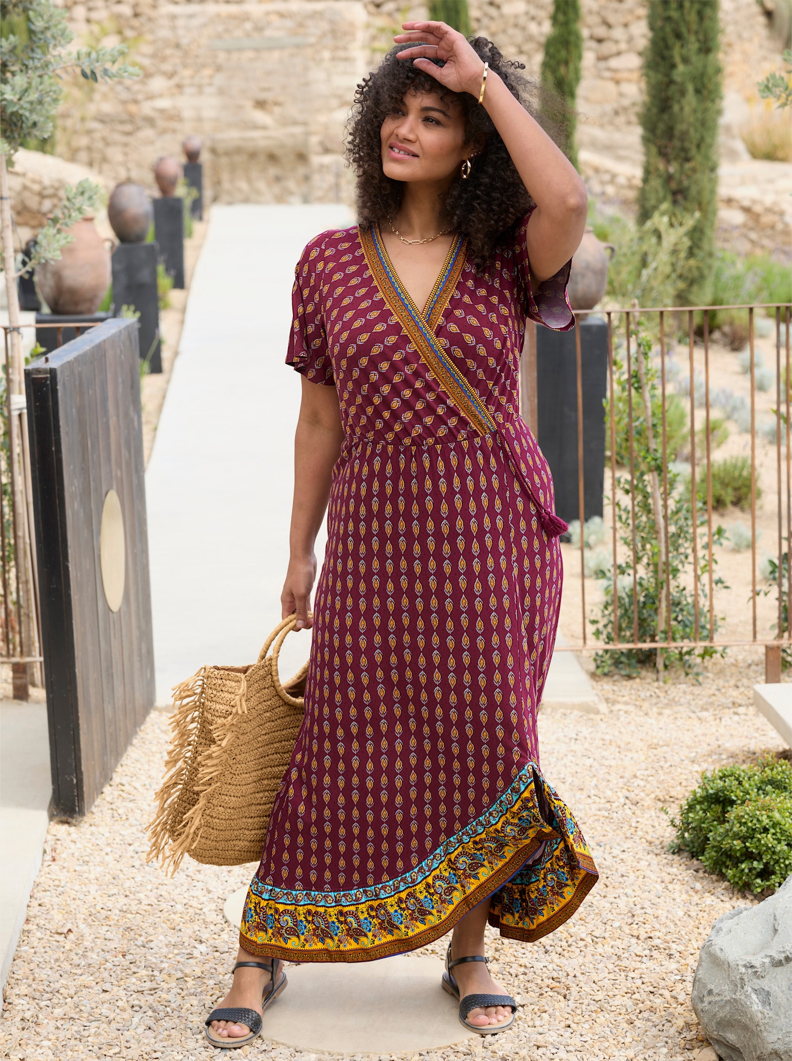 sheego Druckkleid in Wickeloptik - bordeaux-burgund-bedruckt