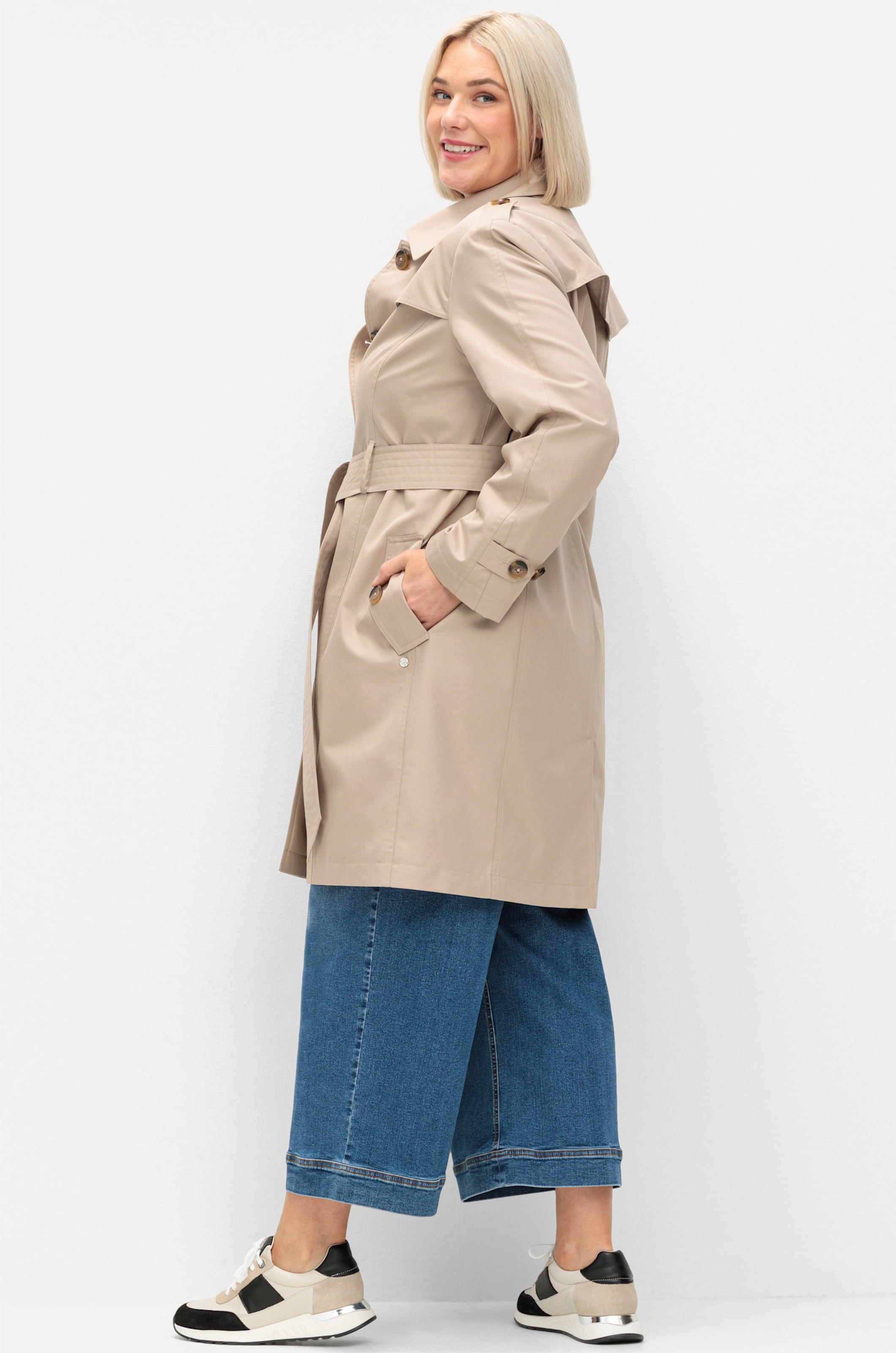 Thumbnail - Trenchcoat