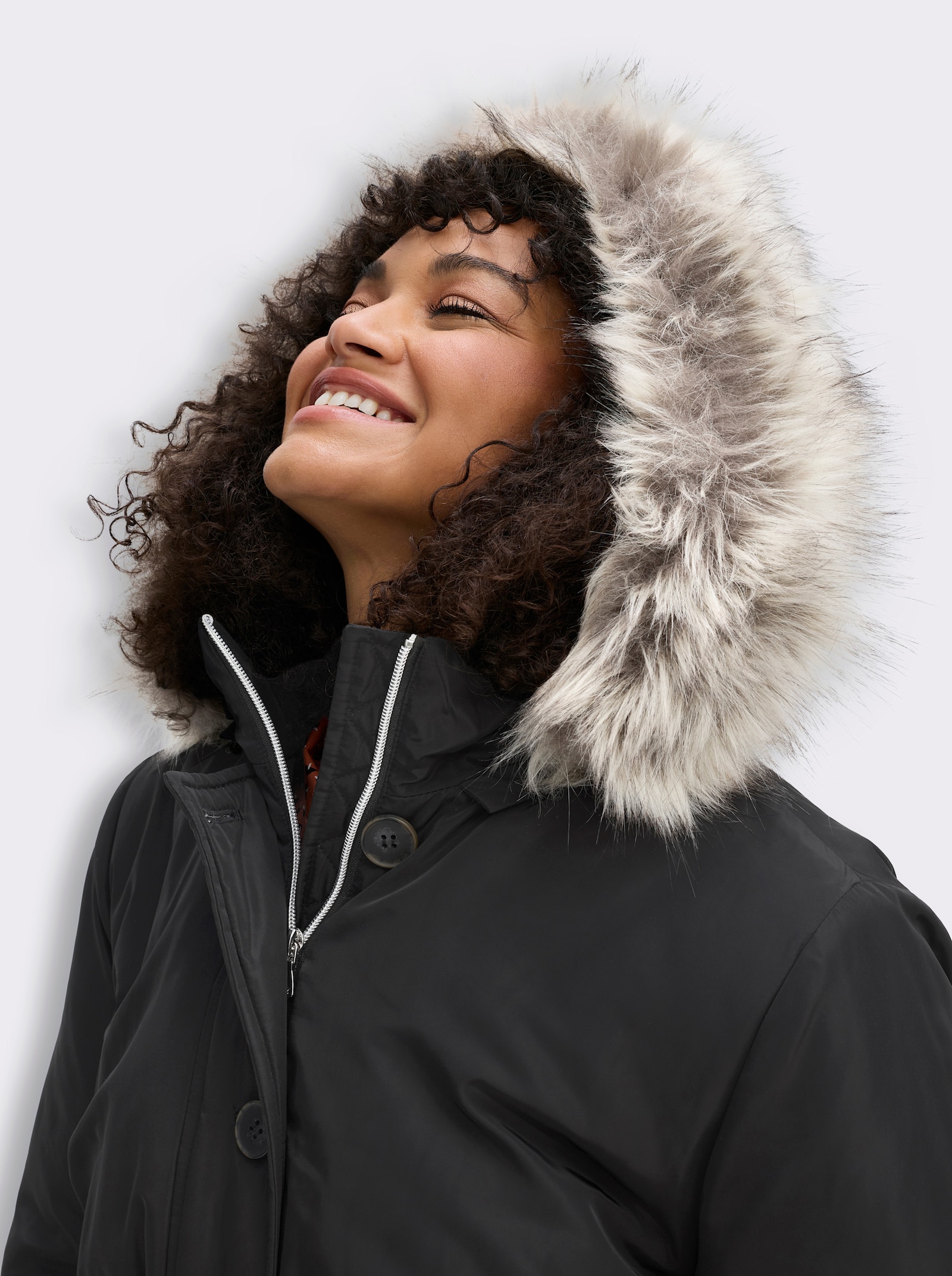 sheego Parka mit gefütterter Kapuze - schwarz