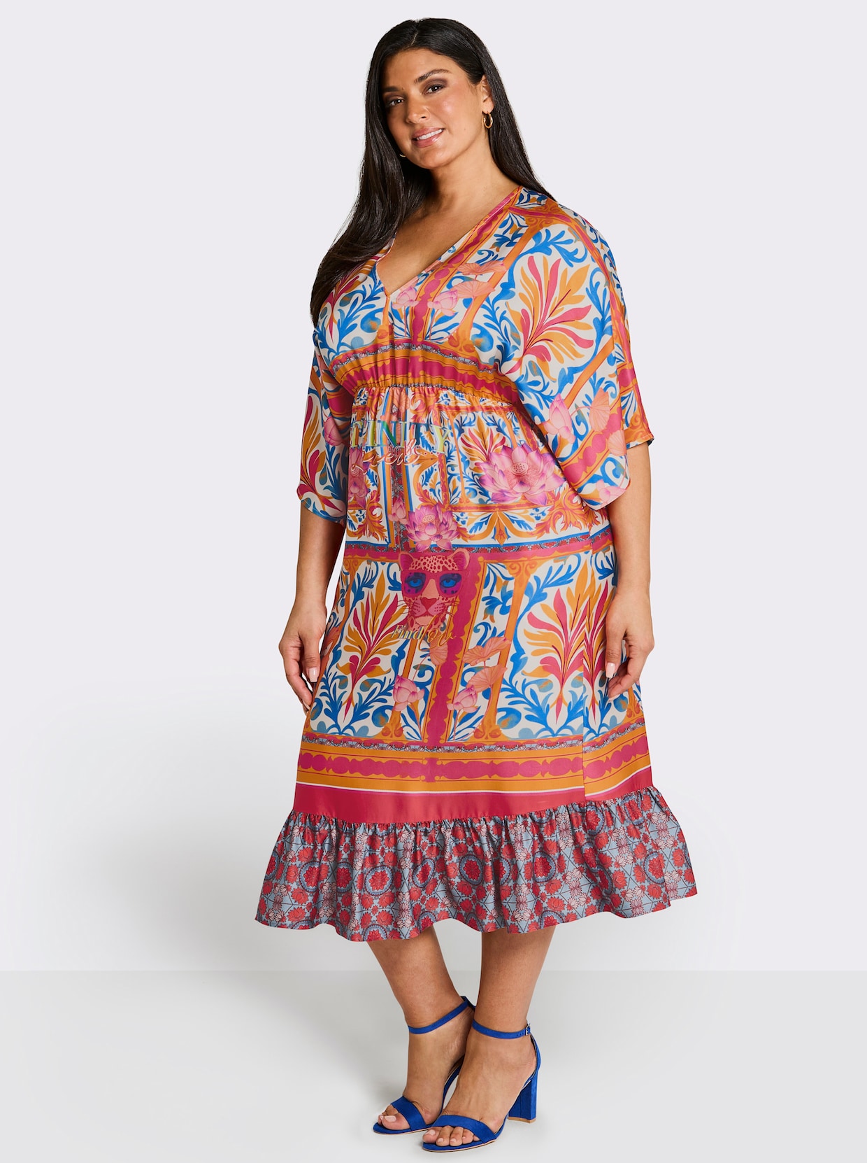 sheego loves miss goodlife Blumenkleid mit luftigen Halbärmeln - orange-mittelblau-bedruckt