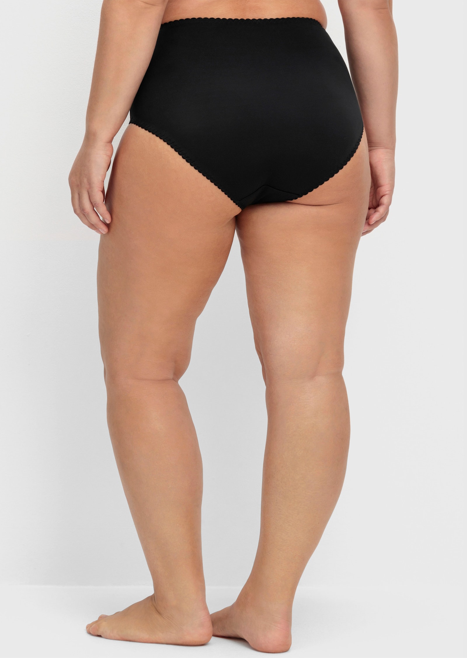 sheego Taillenslip mit transparenter Spitze - schwarz