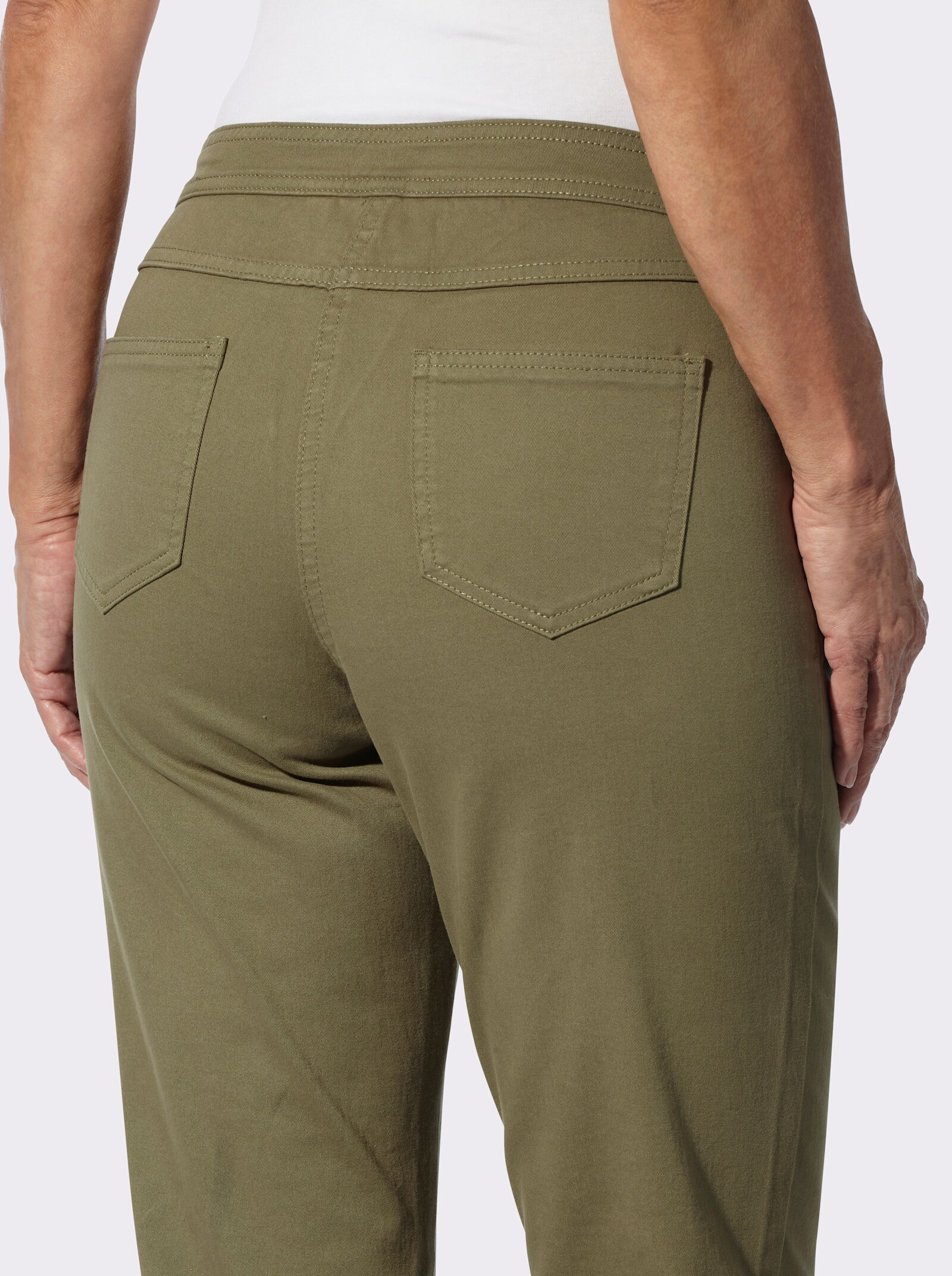 Trachtenjeans Zierriegel am Bund - oliv