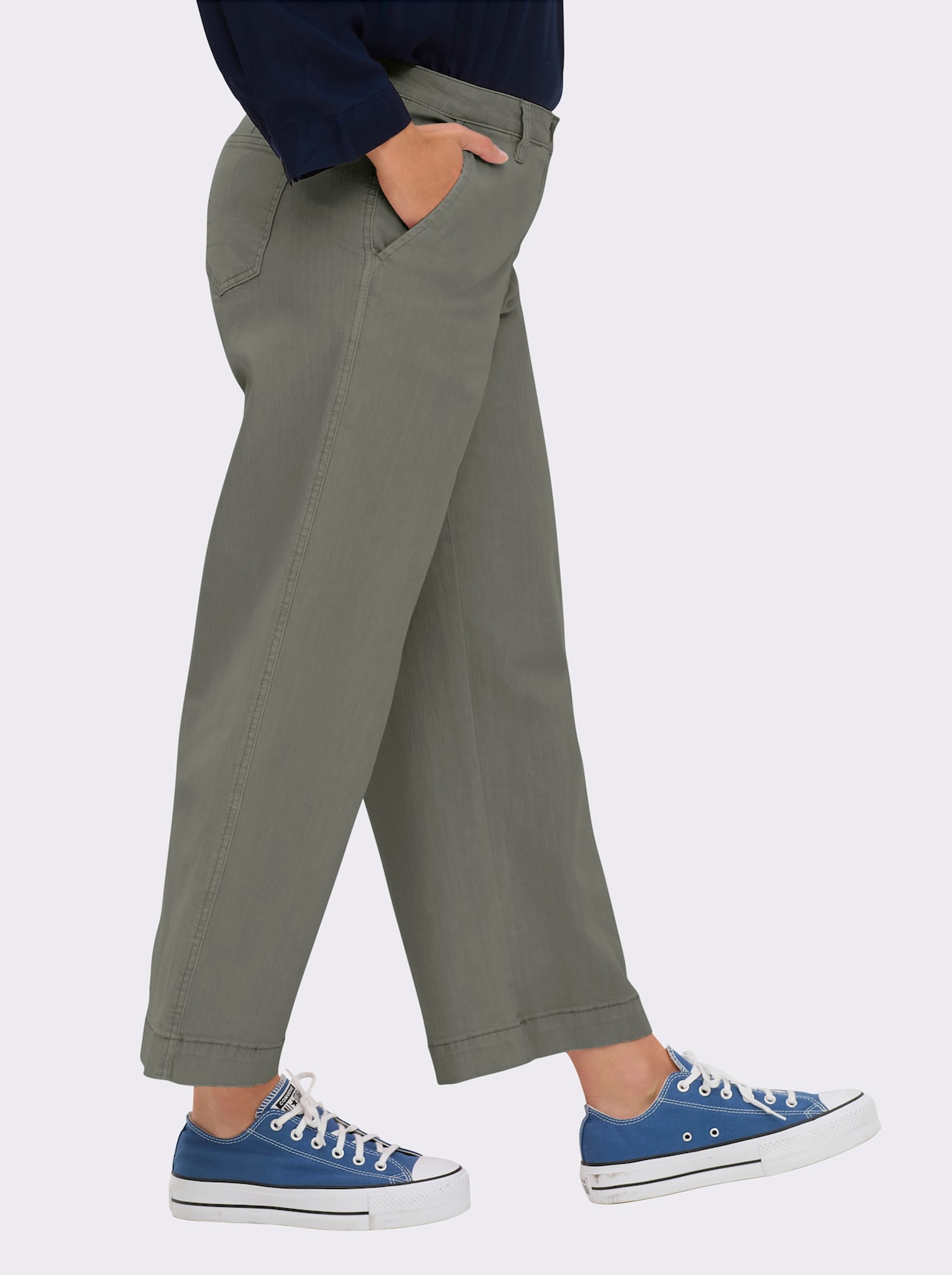 Culotte mit aufgesetzten Taschen hinten - khaki