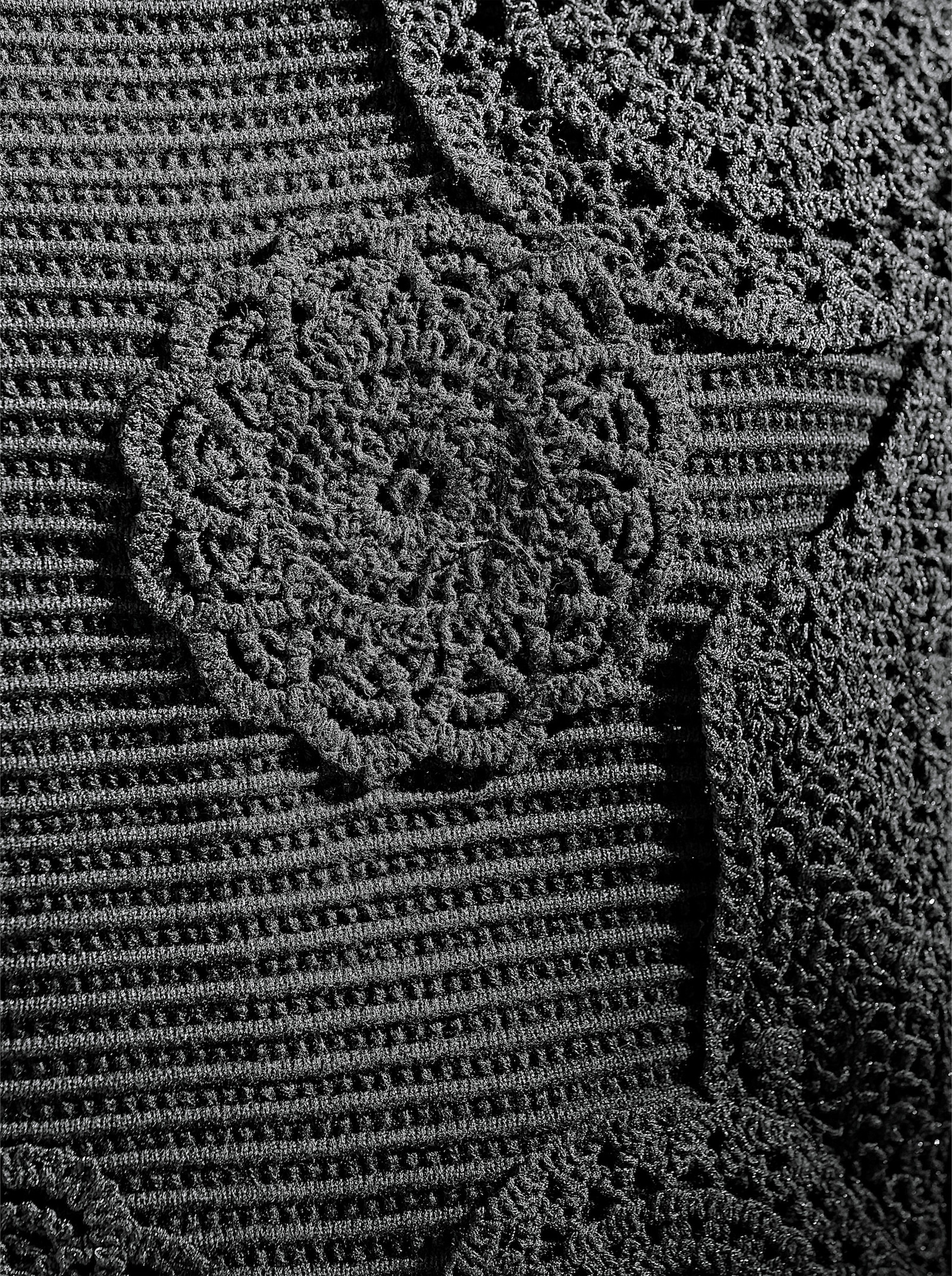 heine Stricktop mit Crochet-Häkelei - schwarz