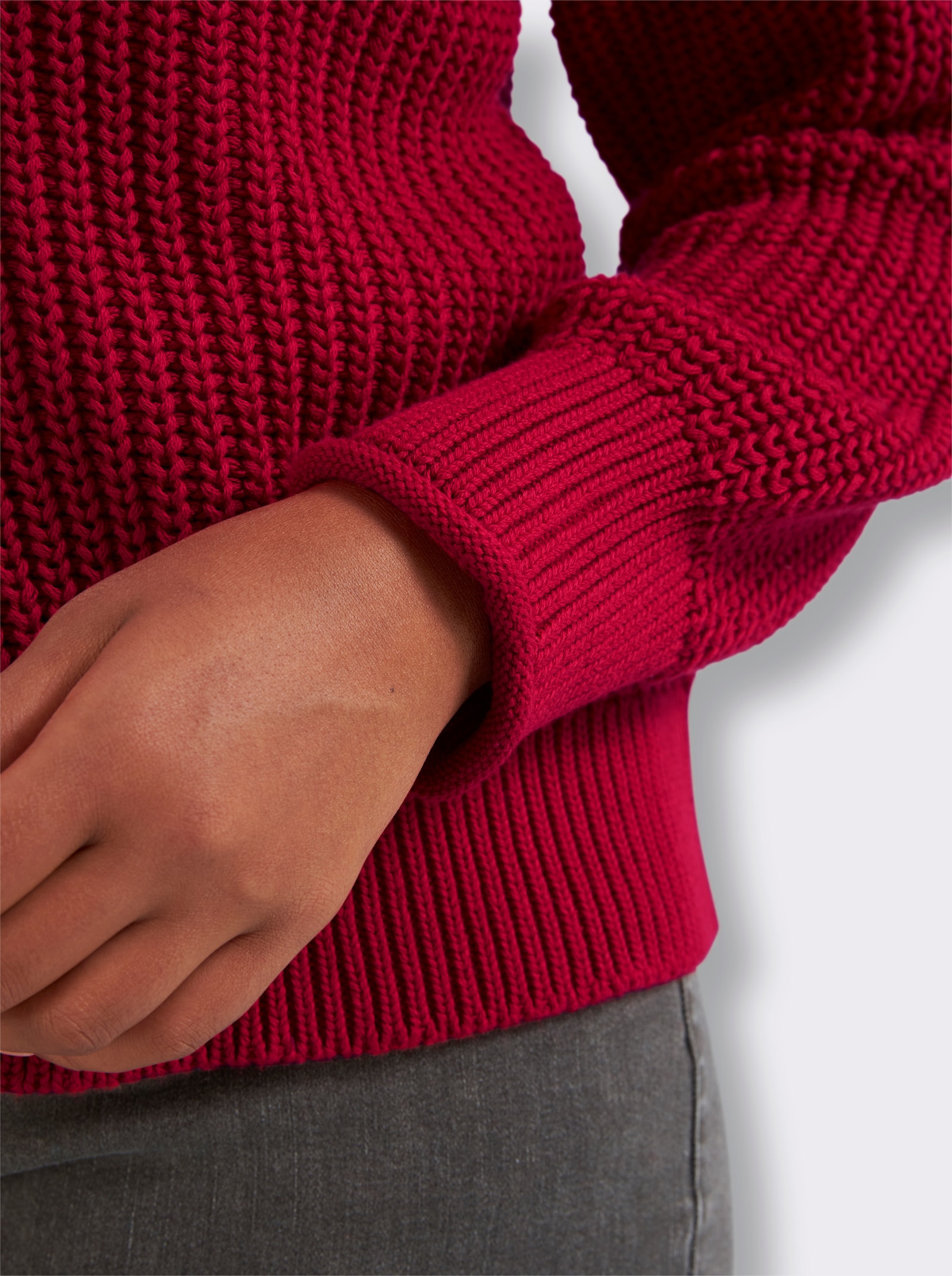Strickjacke in Grobstrick-Muster - rot