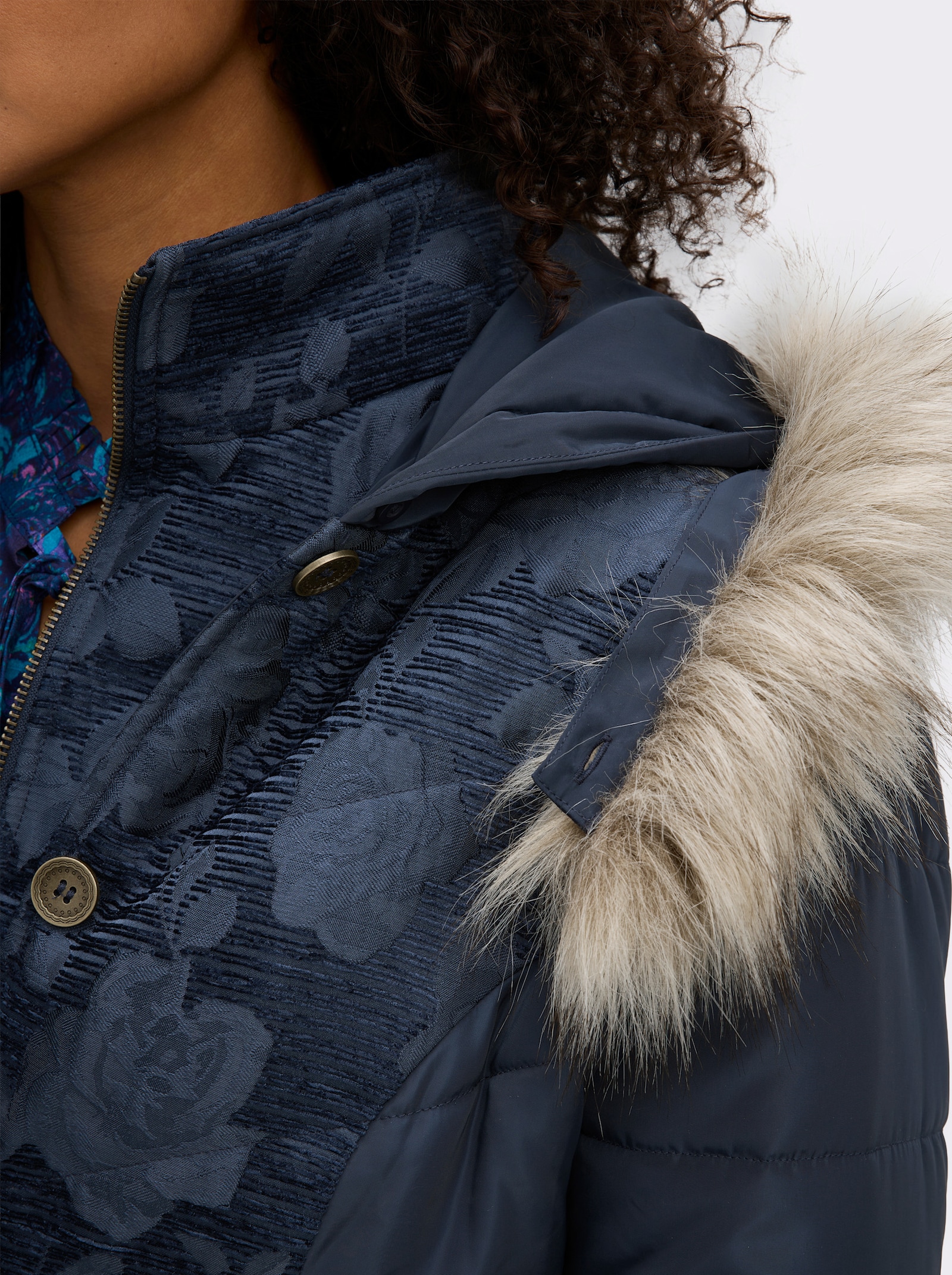sheego by Joe Browns Jacke in Felloptik - tiefblau