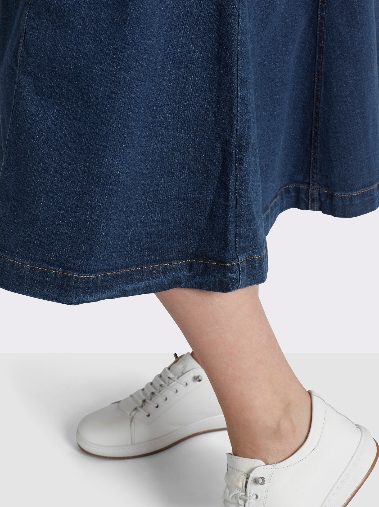 Jeansrock in ausgestellter Bahnenform - blue-stone-washed