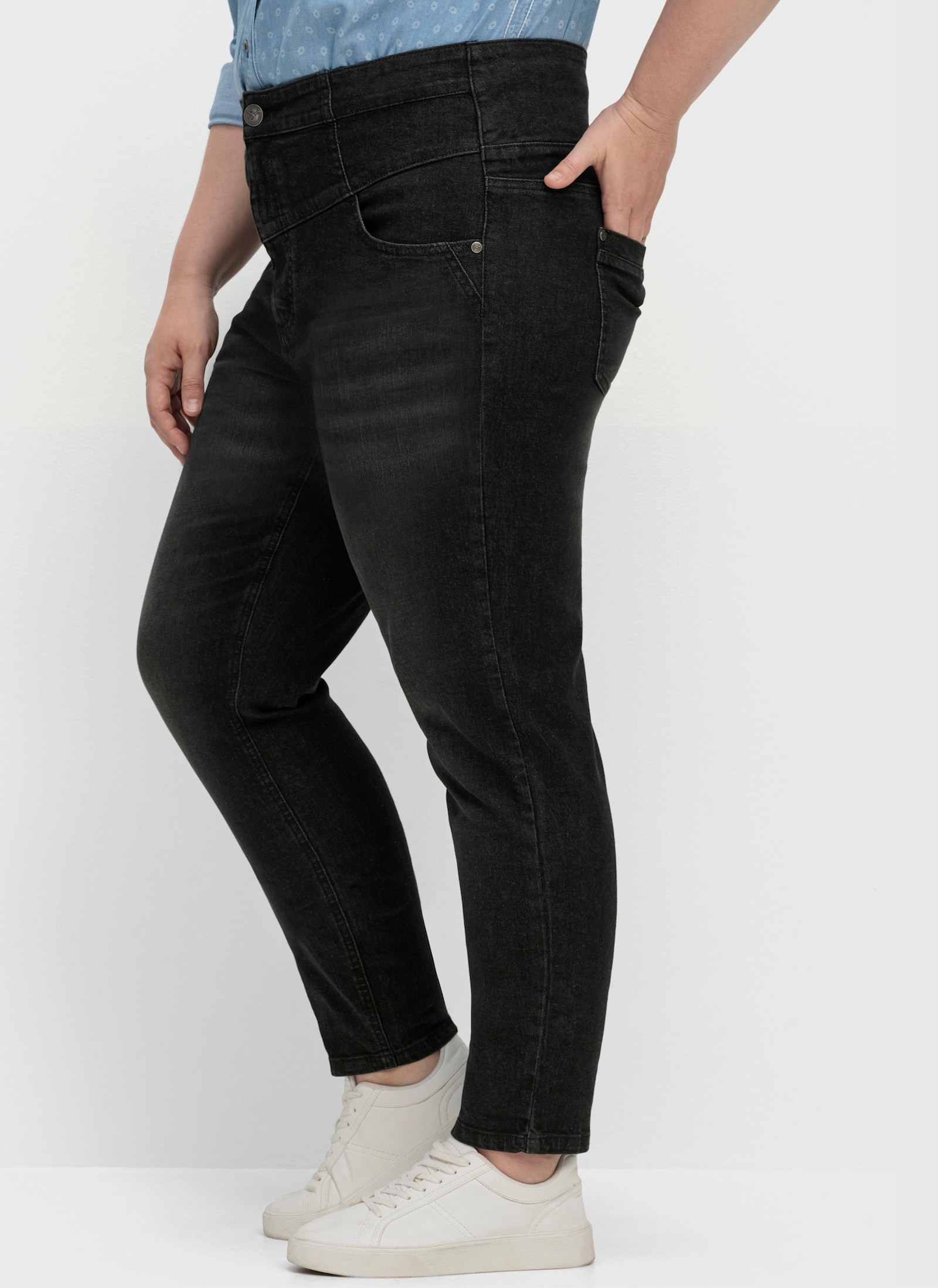 sheego High waist jeans in smal model - black denim