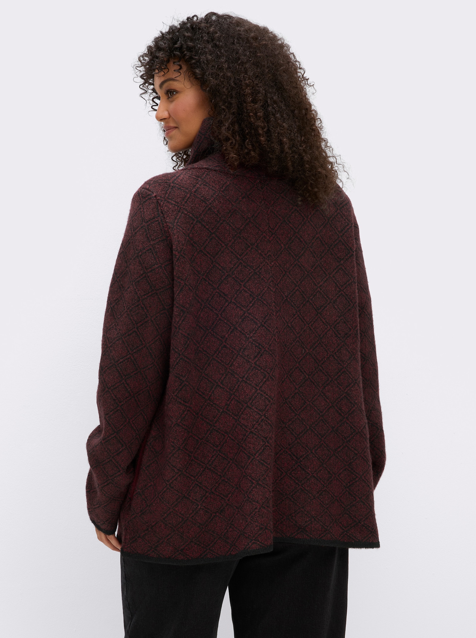 sheego by Joe Browns Jacquardstrickjacke mit asymmetrischem Fall - kirsche-schwarz